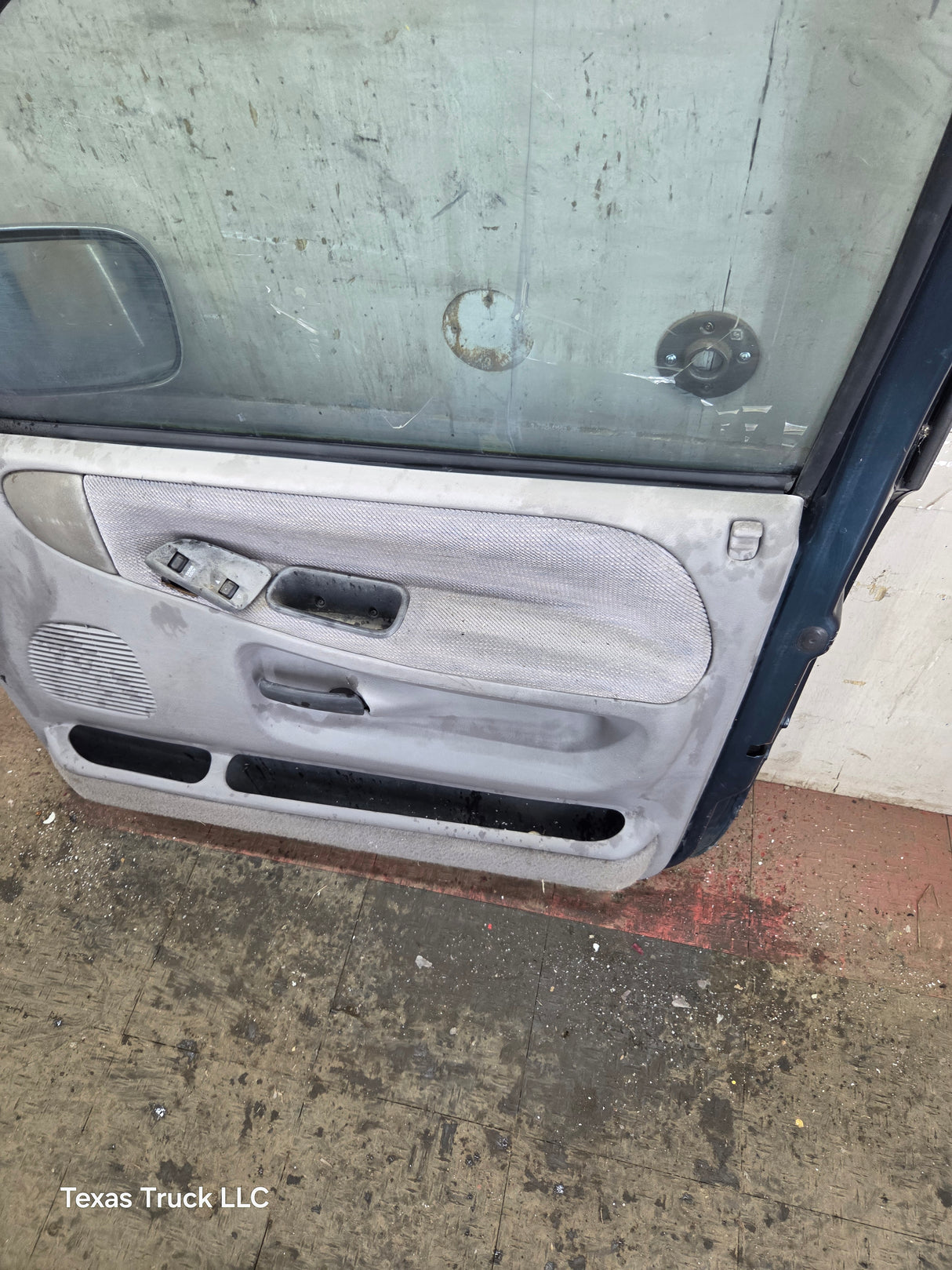1994-2002 Dodge Ram 2nd Gen RH Passenger Side Front Door Regular Cab / 2 Door Ext Cab 1500 2500 3500 ROUND CORNER