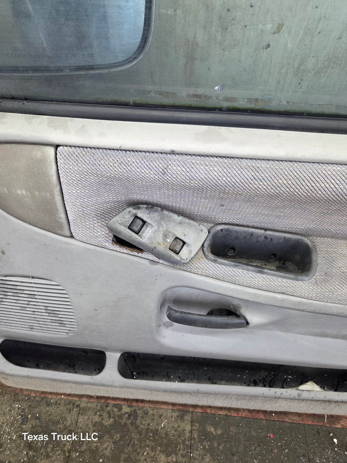 1994-2002 Dodge Ram 2nd Gen RH Passenger Side Front Door Regular Cab / 2 Door Ext Cab 1500 2500 3500 ROUND CORNER