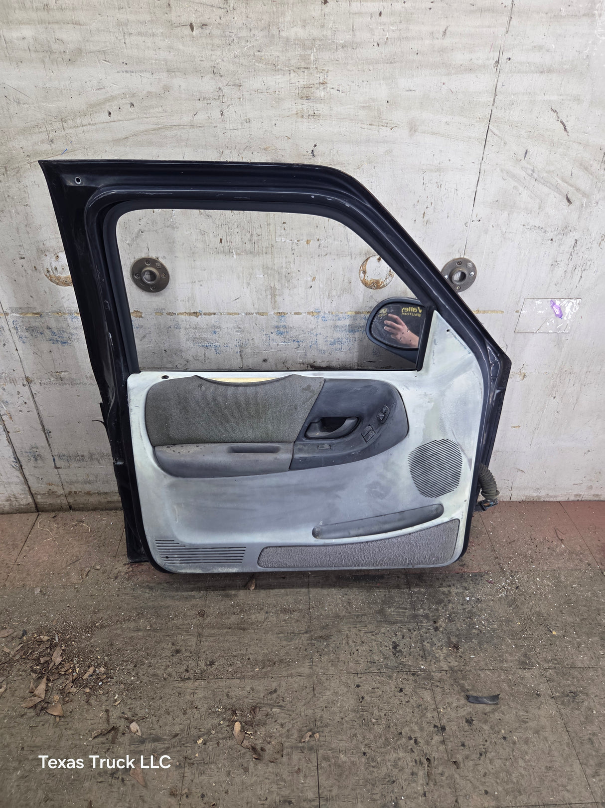 1993-2002 Ford Ranger Driver Side Front Left Hand Door