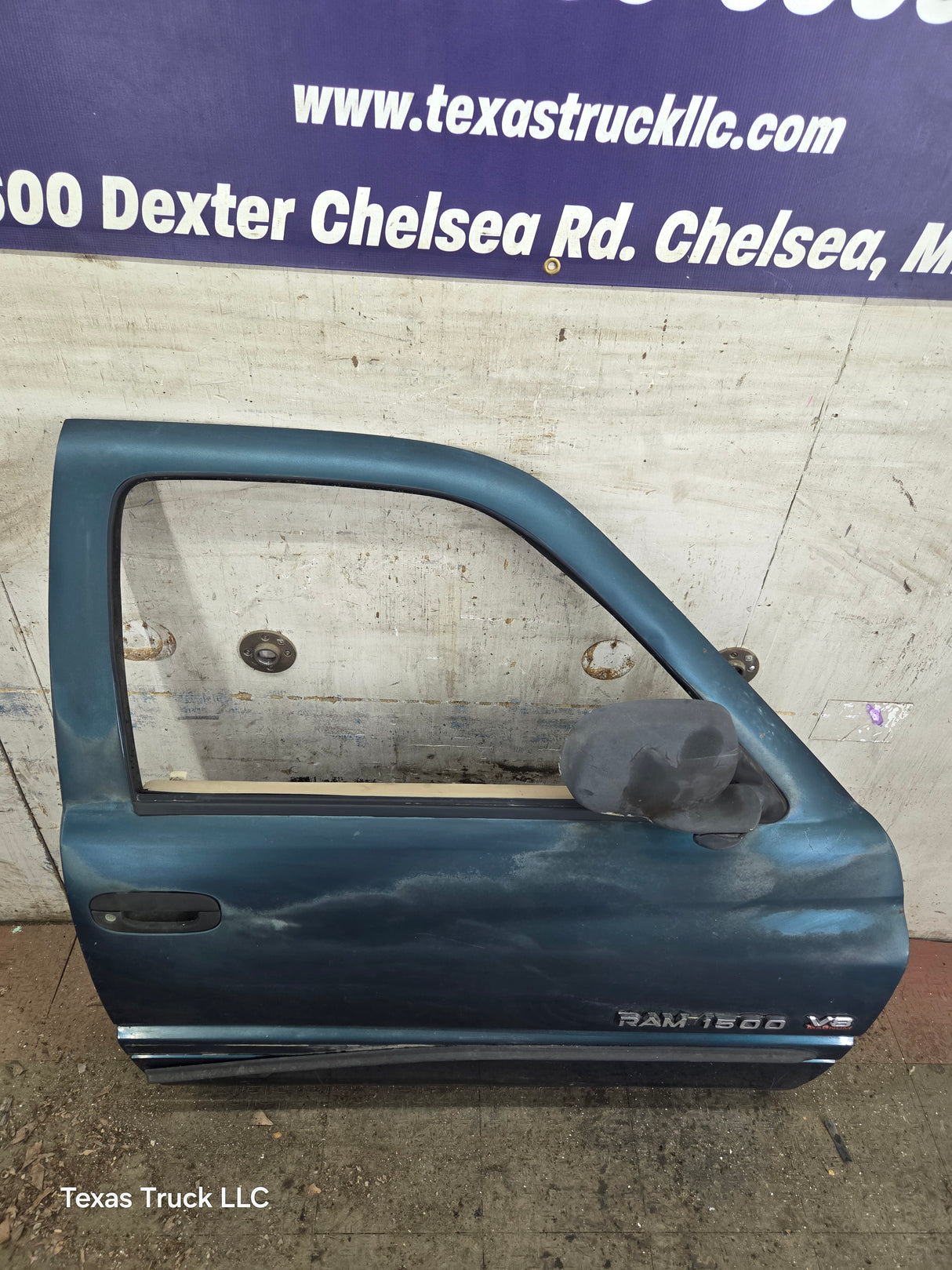 1994-2002 Dodge Ram 2nd Gen RH Passenger Side Front Door Regular Cab / 2 Door Ext Cab 1500 2500 3500 ROUND CORNER