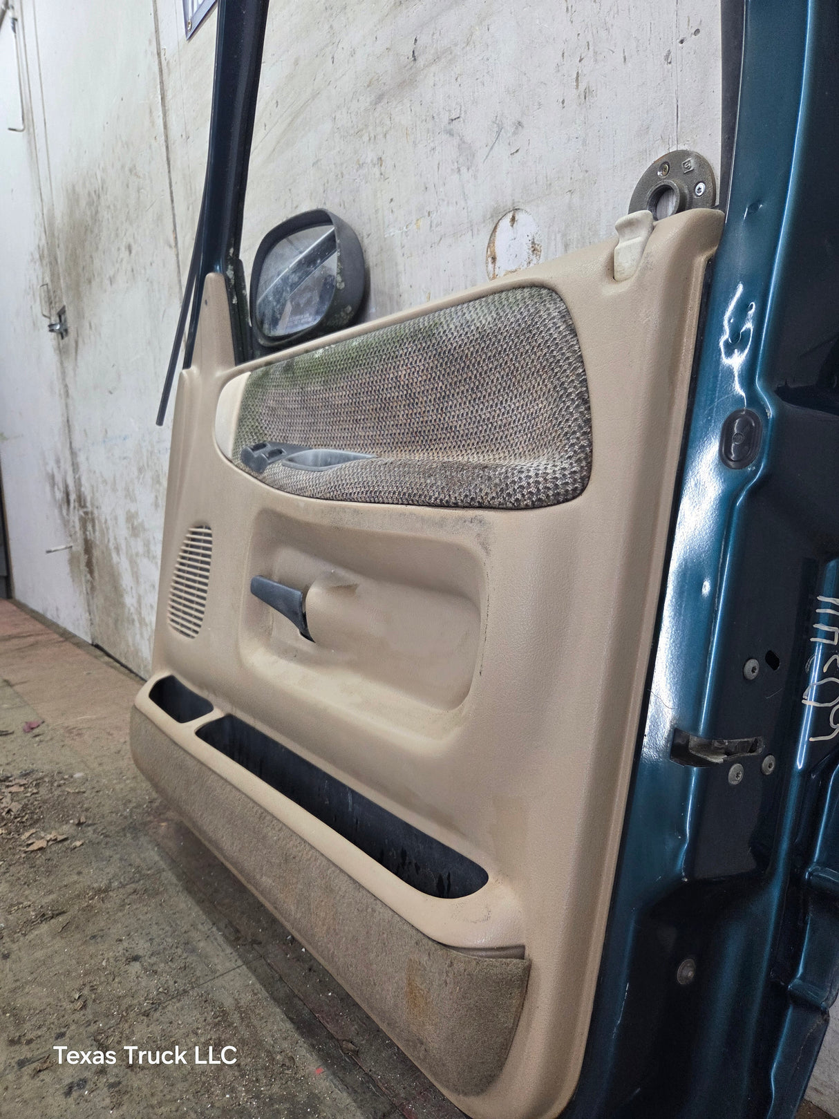 1994-2002 Dodge Ram 2nd Gen RH Passenger Side Front Door Regular Cab / 2 Door Ext Cab 1500 2500 3500 ROUND CORNER