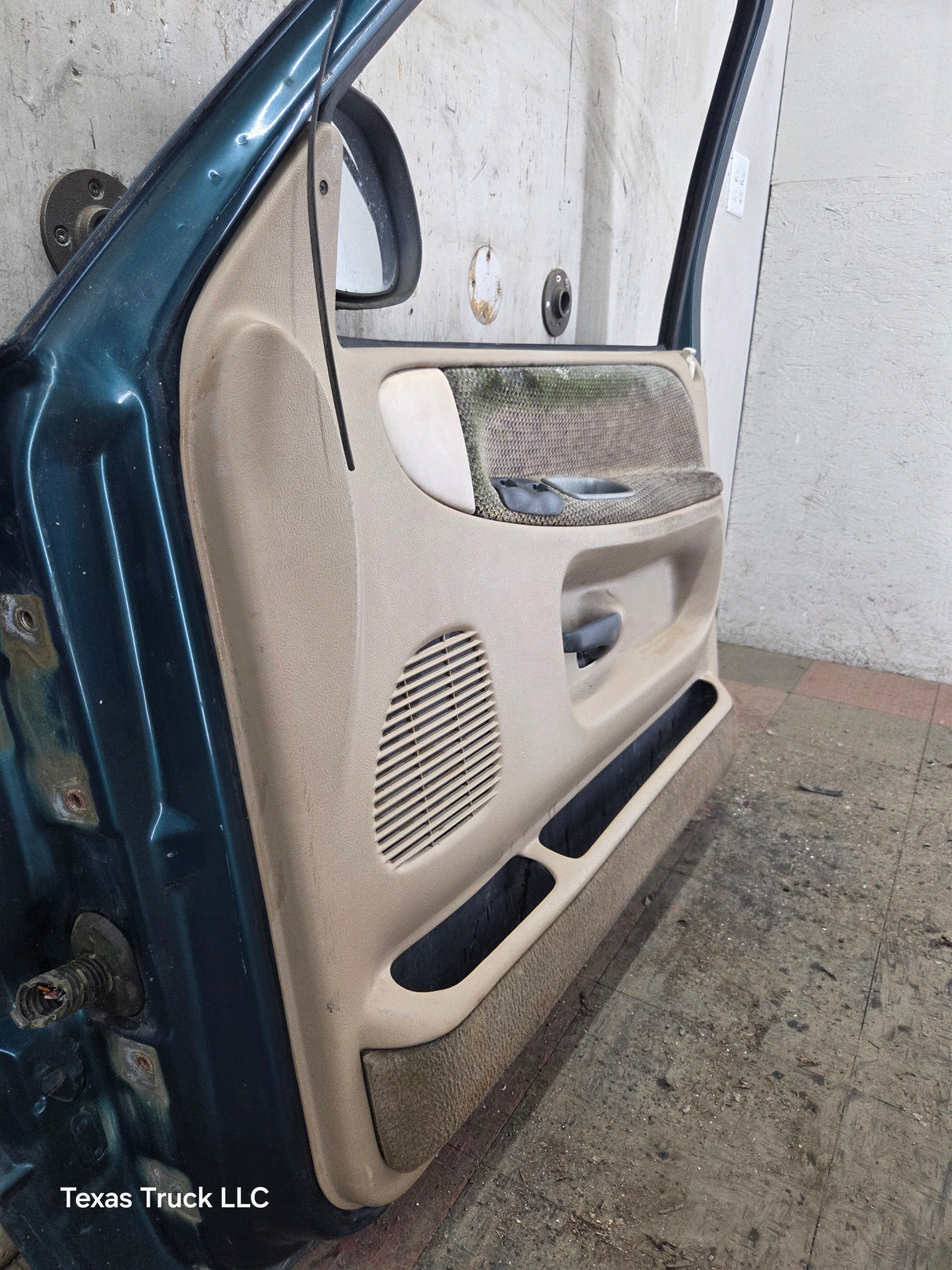 1994-2002 Dodge Ram 2nd Gen RH Passenger Side Front Door Regular Cab / 2 Door Ext Cab 1500 2500 3500 ROUND CORNER