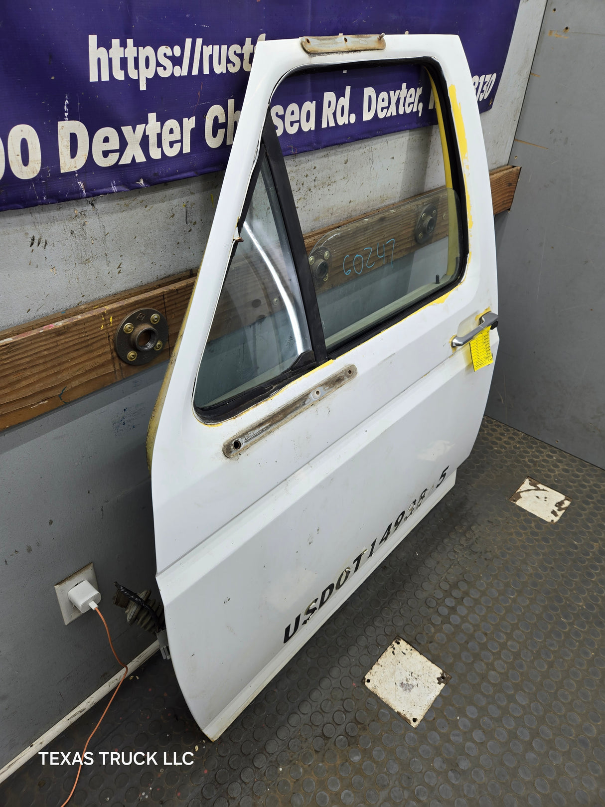 1987-1997 Ford F Series F250 F350 F450 F550 Driver Side Front Door LH