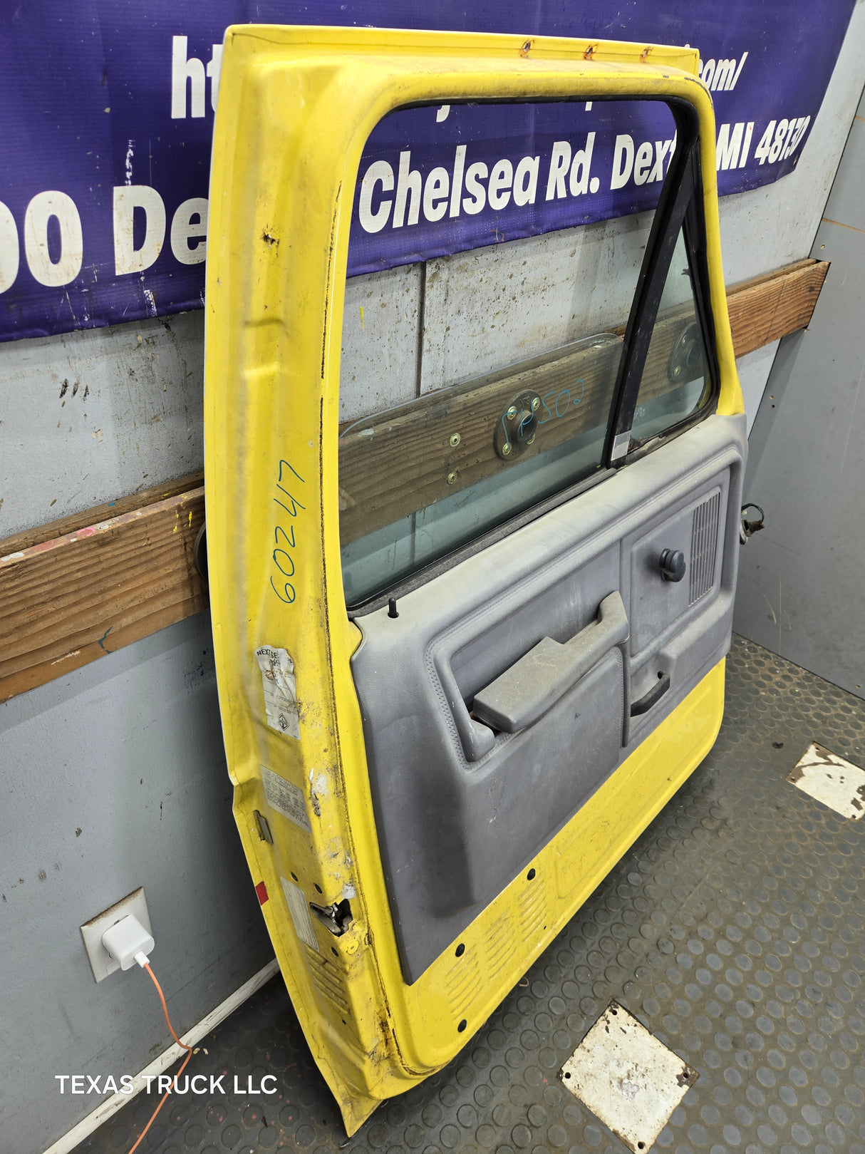 1987-1997 Ford F Series F250 F350 F450 F550 Driver Side Front Door LH