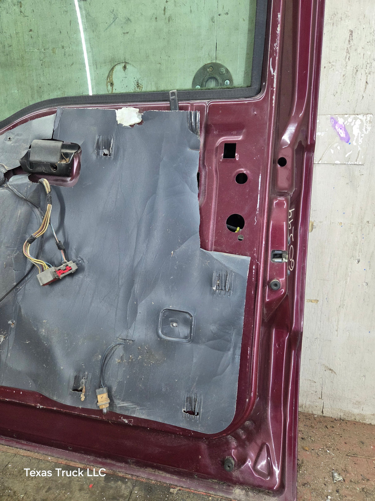 1999-2011 Ford Super Duty / Excursion Front Passenger RH Door F250 F350 F450 F550