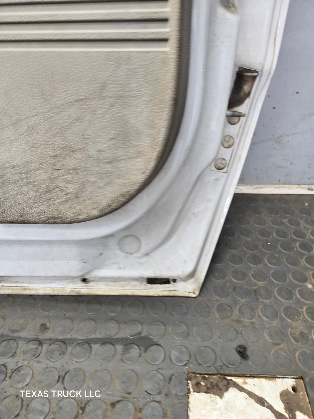 1999-2011 Ford Super Duty LH Driver Side Front Door F250 F350 F450 F550