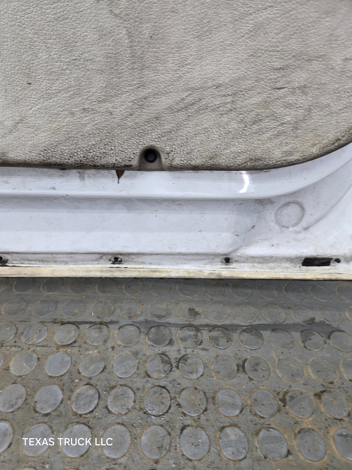 1999-2011 Ford Super Duty LH Driver Side Front Door F250 F350 F450 F550