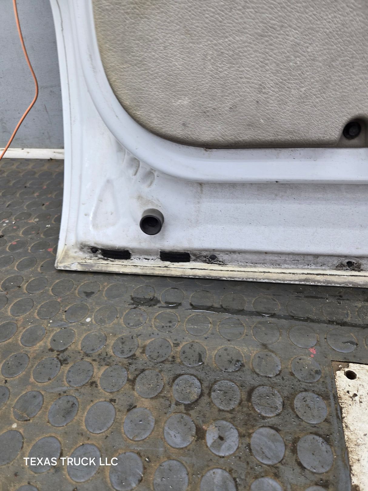 1999-2011 Ford Super Duty LH Driver Side Front Door F250 F350 F450 F550