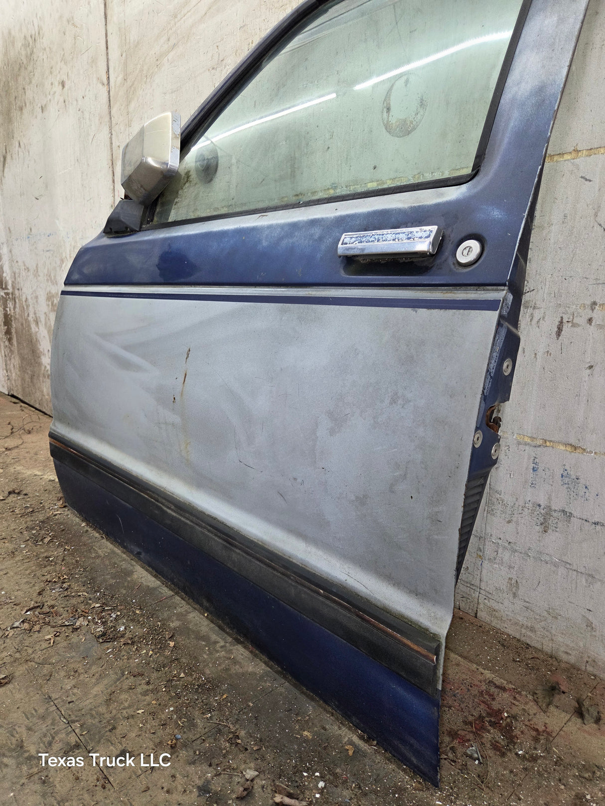 1982-1993 Chevrolet S10 / GMC S15 Sonoma LH Driver Side Front Door