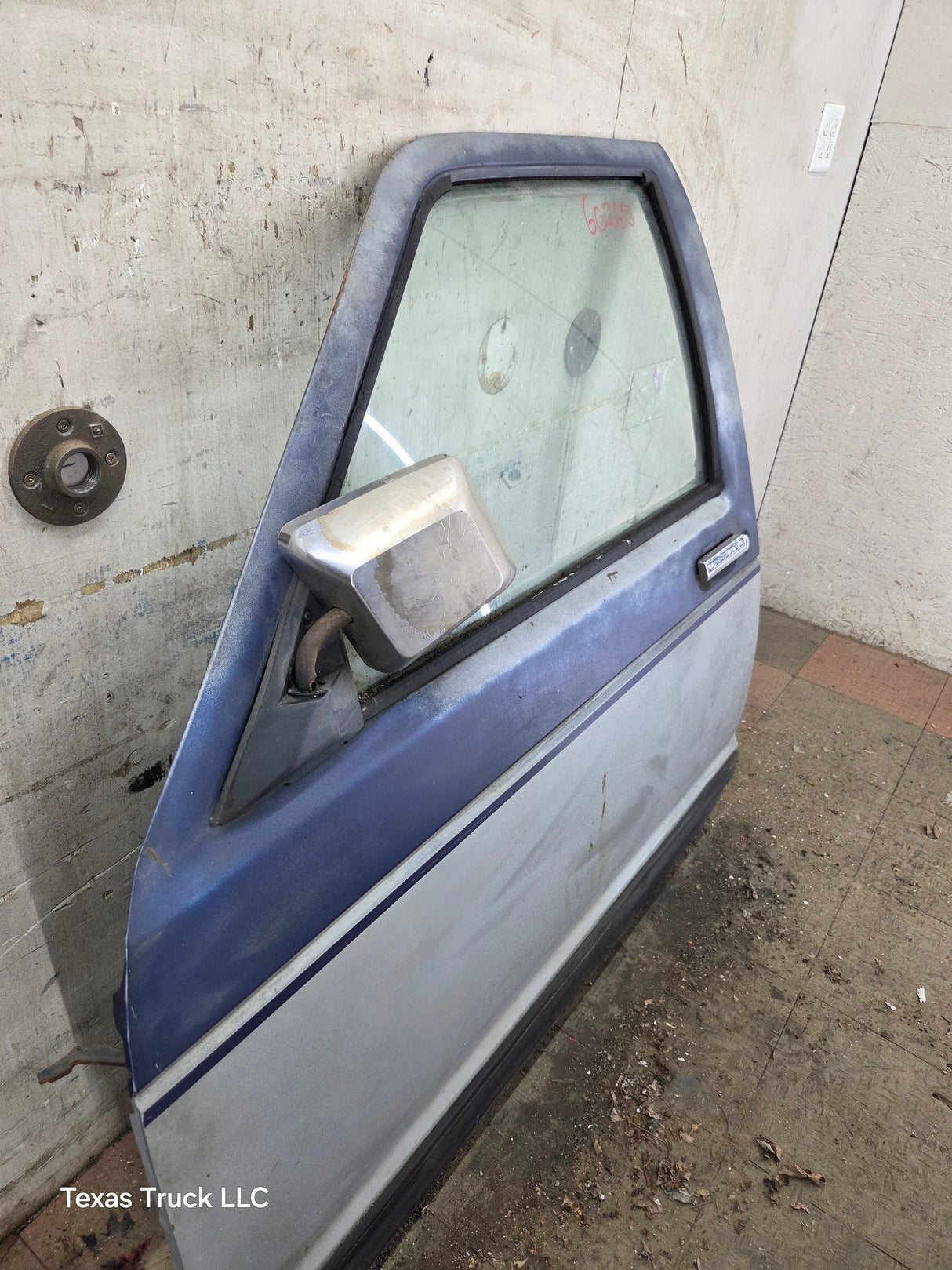 1982-1993 Chevrolet S10 / GMC S15 Sonoma LH Driver Side Front Door