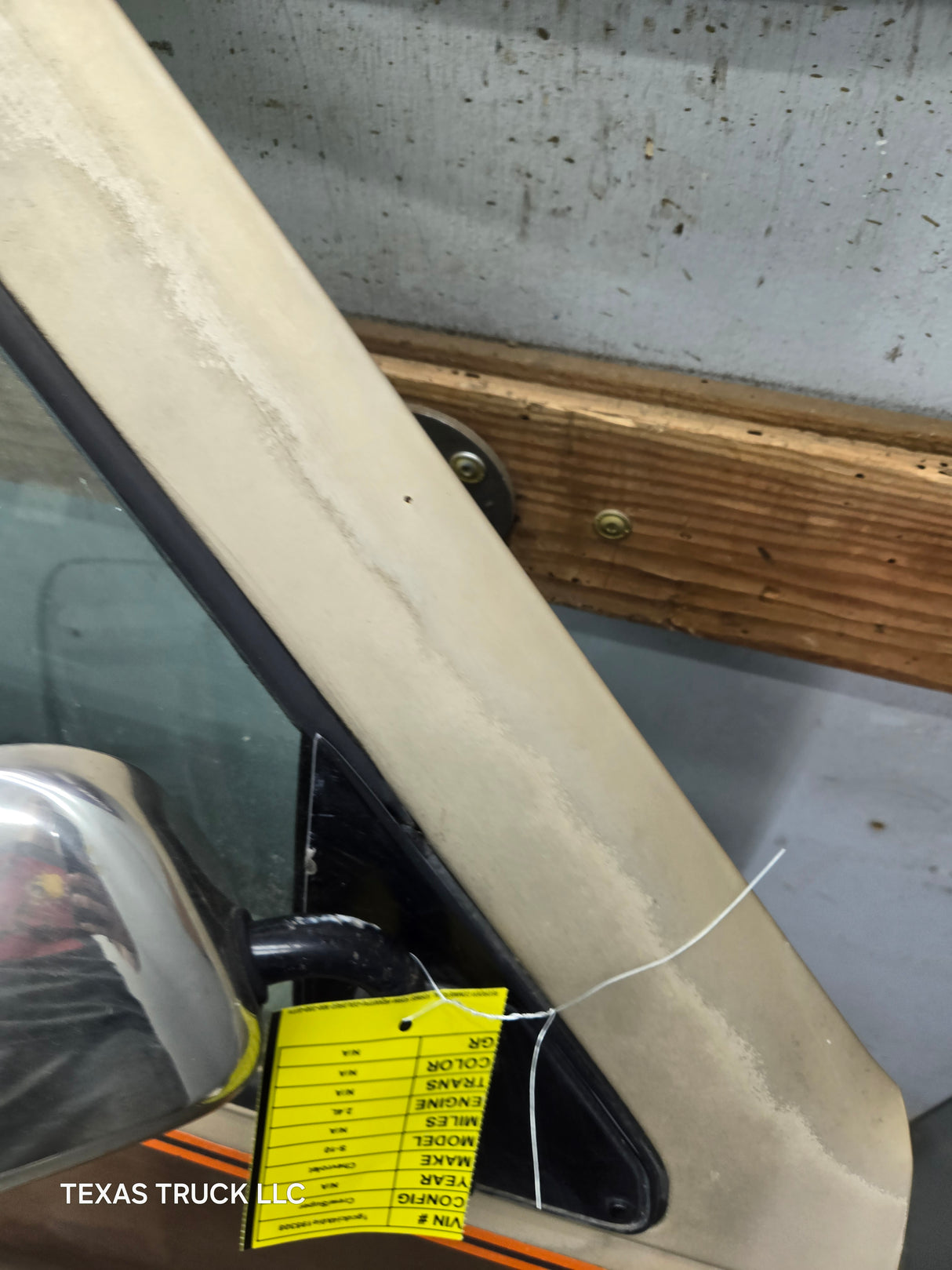 1988-2000 Chevrolet Silverado Suburban GMC Sierra RH Front Passenger Door
