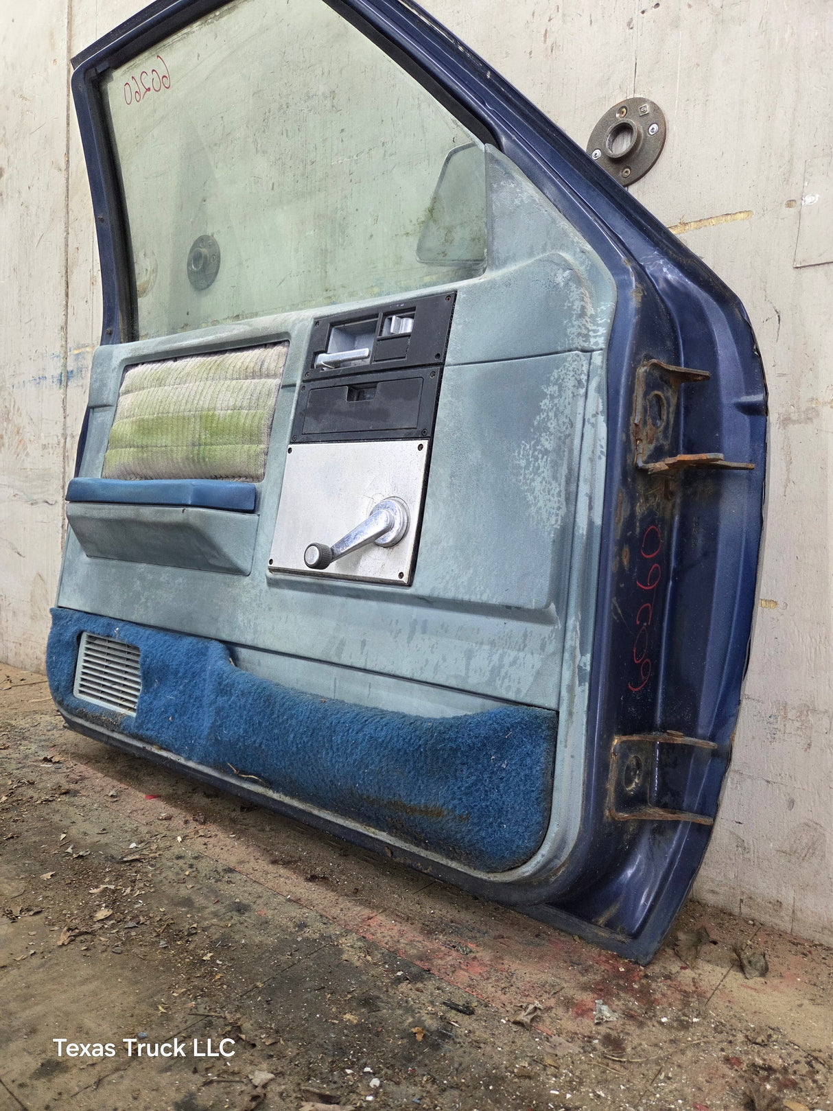 1982-1993 Chevrolet S10 / GMC S15 Sonoma LH Driver Side Front Door