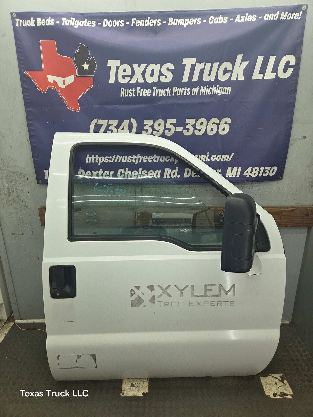 1999-2011 Ford Super Duty / Excursion Front Passenger RH Door F250 F350 F450 F550- Oxford White