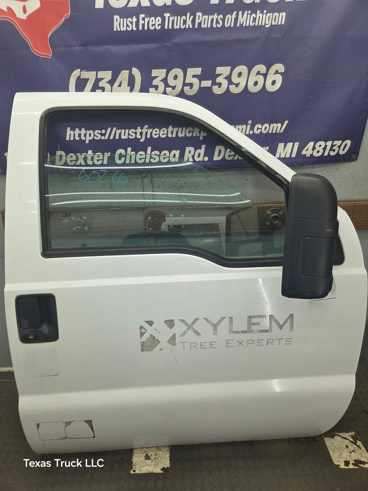 1999-2011 Ford Super Duty / Excursion Front Passenger RH Door F250 F350 F450 F550- Oxford White