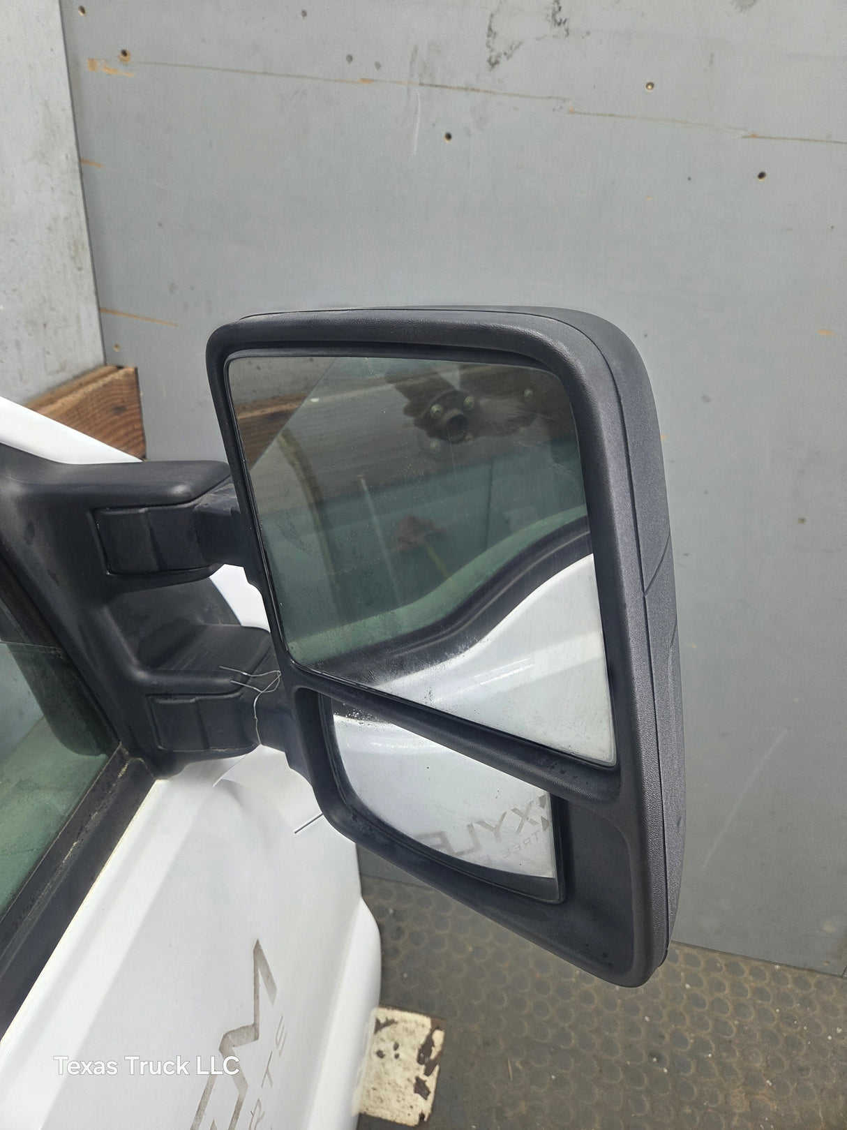 1999-2011 Ford Super Duty / Excursion Front Passenger RH Door F250 F350 F450 F550- Oxford White