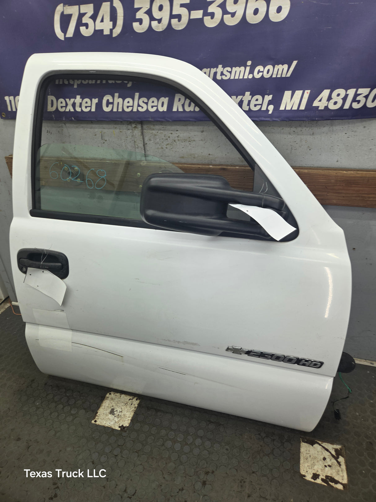 1999-2006 Chevrolet Silverado / GMC Sierra 1500 2500 3500 HD Front Passenger side Door RH