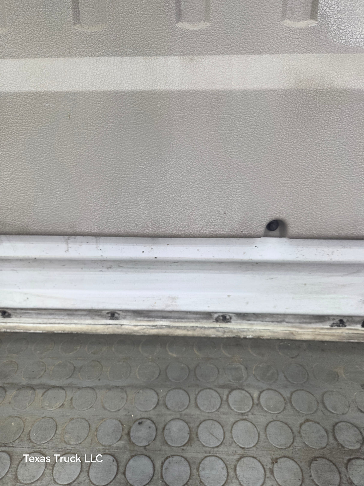 1999-2011 Ford Super Duty / Excursion Front Passenger RH Door F250 F350 F450 F550- Oxford White (Copy)
