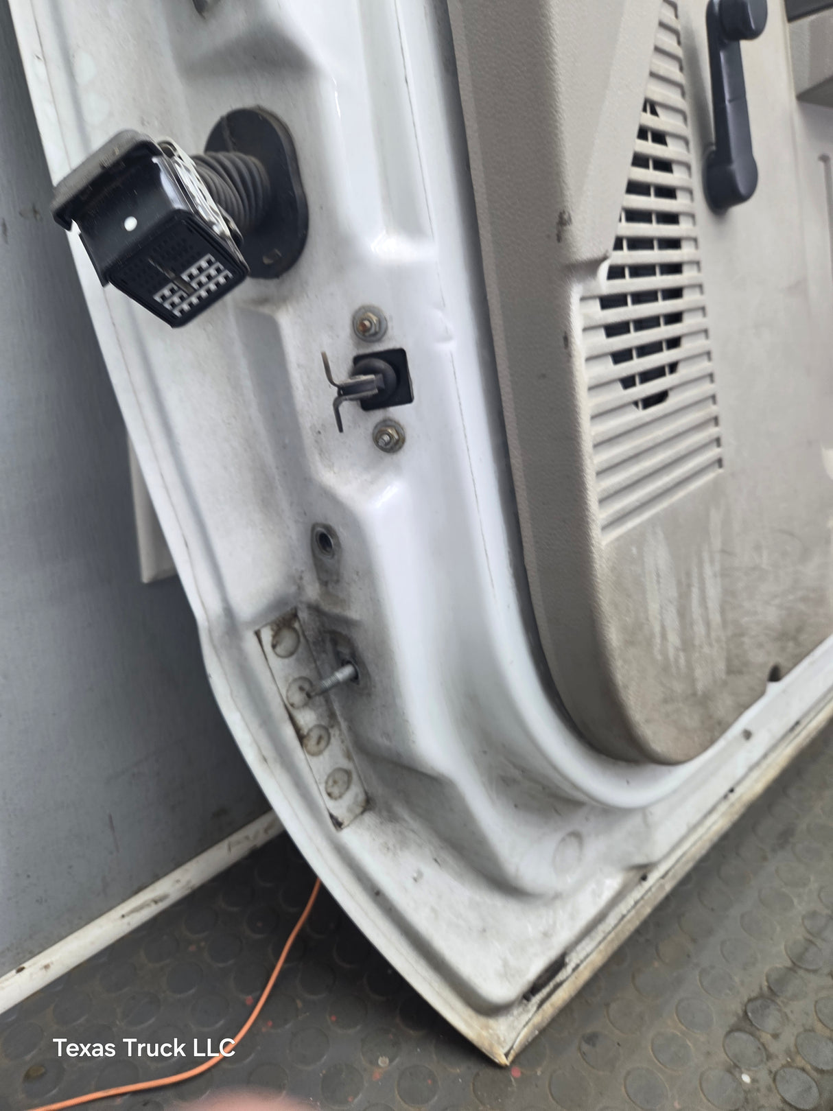 1999-2011 Ford Super Duty / Excursion Front Passenger RH Door F250 F350 F450 F550- Oxford White (Copy)