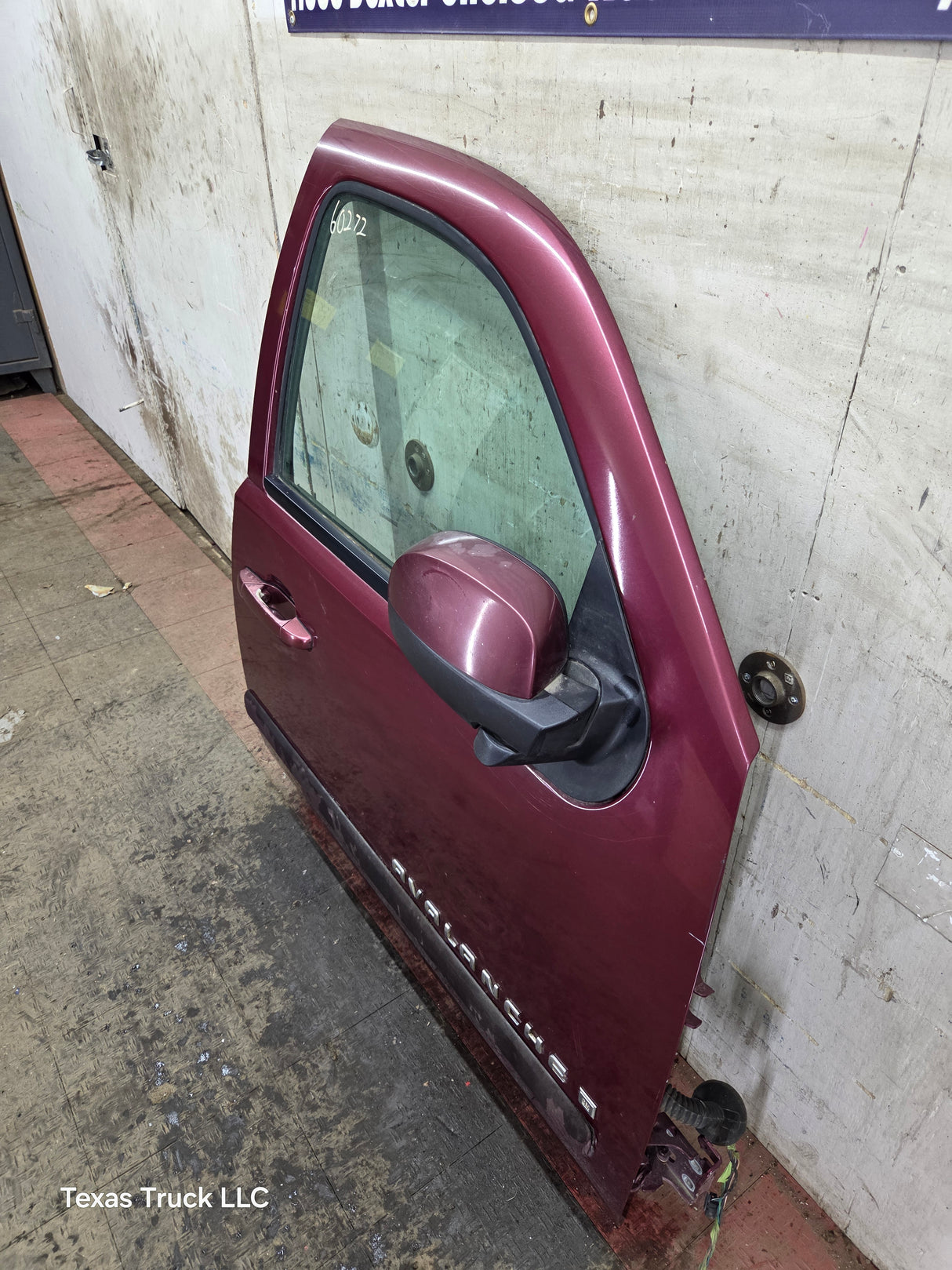 2007-2013 Chevrolet Silverado / GMC Sierra 1500 2500 3500 HD RH Front Passenger Side Door