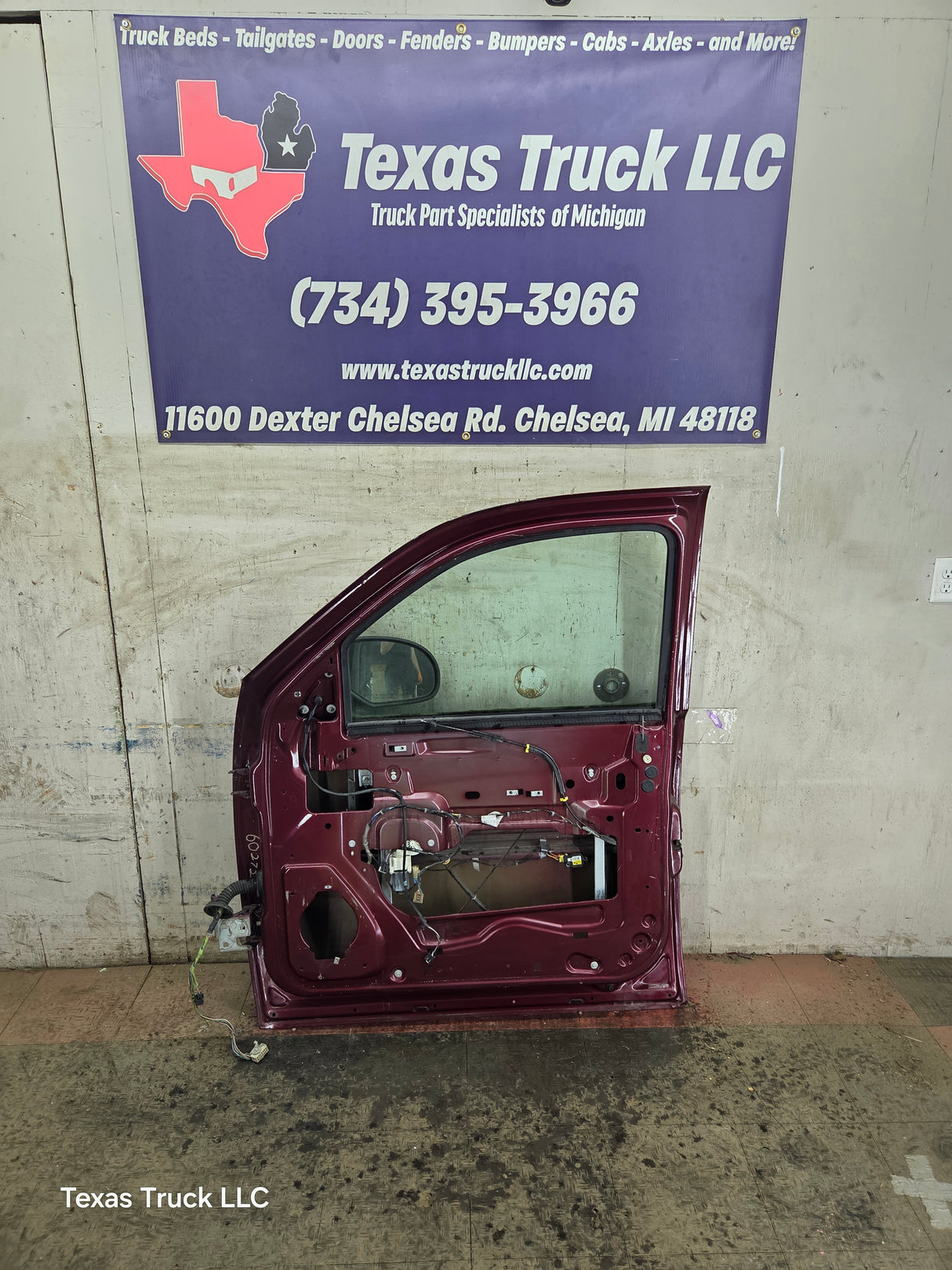2007-2013 Chevrolet Silverado / GMC Sierra 1500 2500 3500 HD RH Front Passenger Side Door