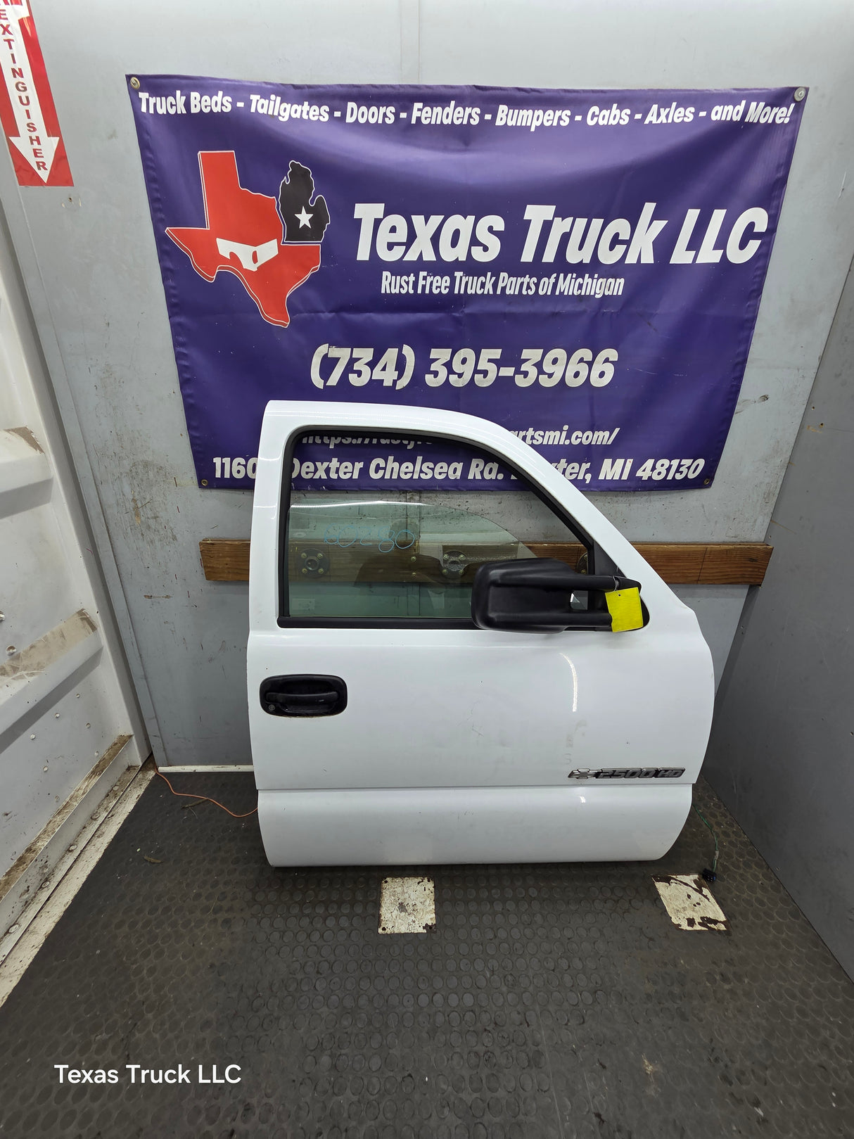 1999-2006 Chevrolet Silverado / GMC Sierra 1500 2500 3500 HD Front Passenger side Door RH