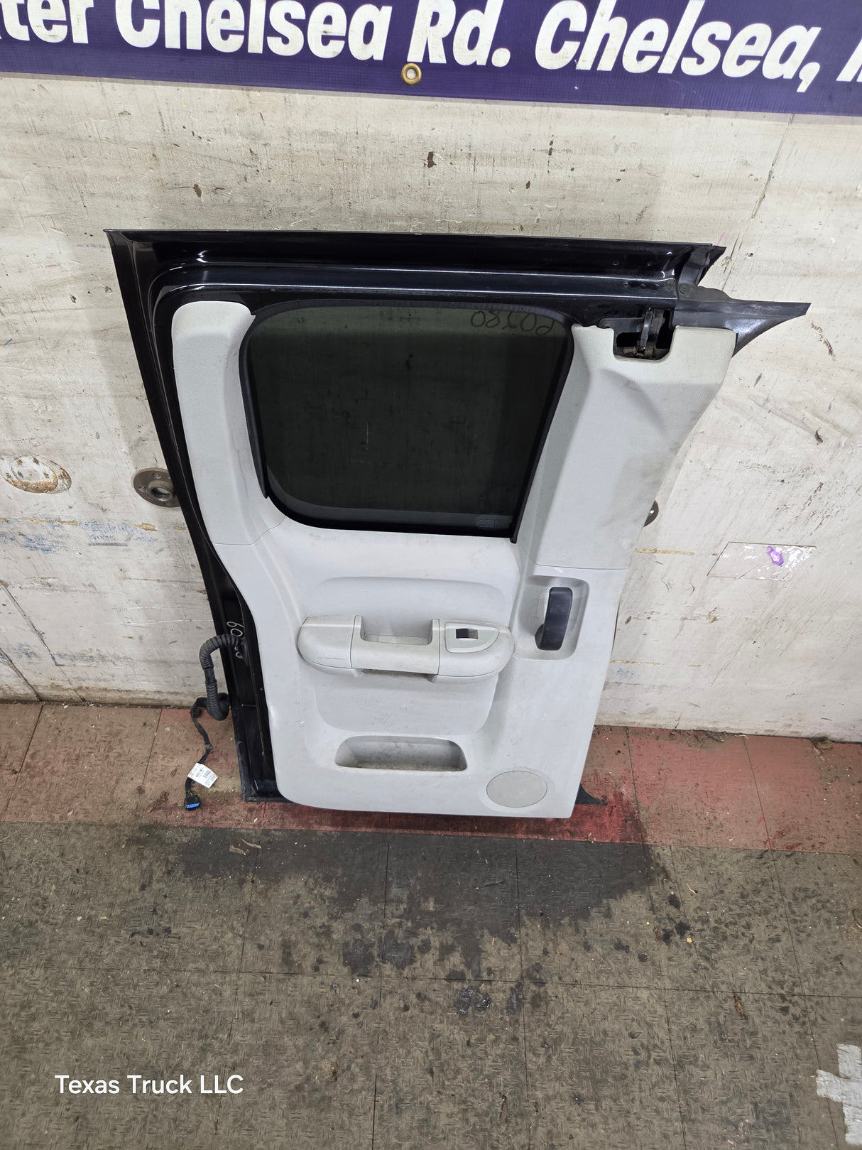 2007-2013 Chevrolet Silverado / GMC Sierra 1500 2500 3500 HD Driver Side Extended Cab LH Rear Door