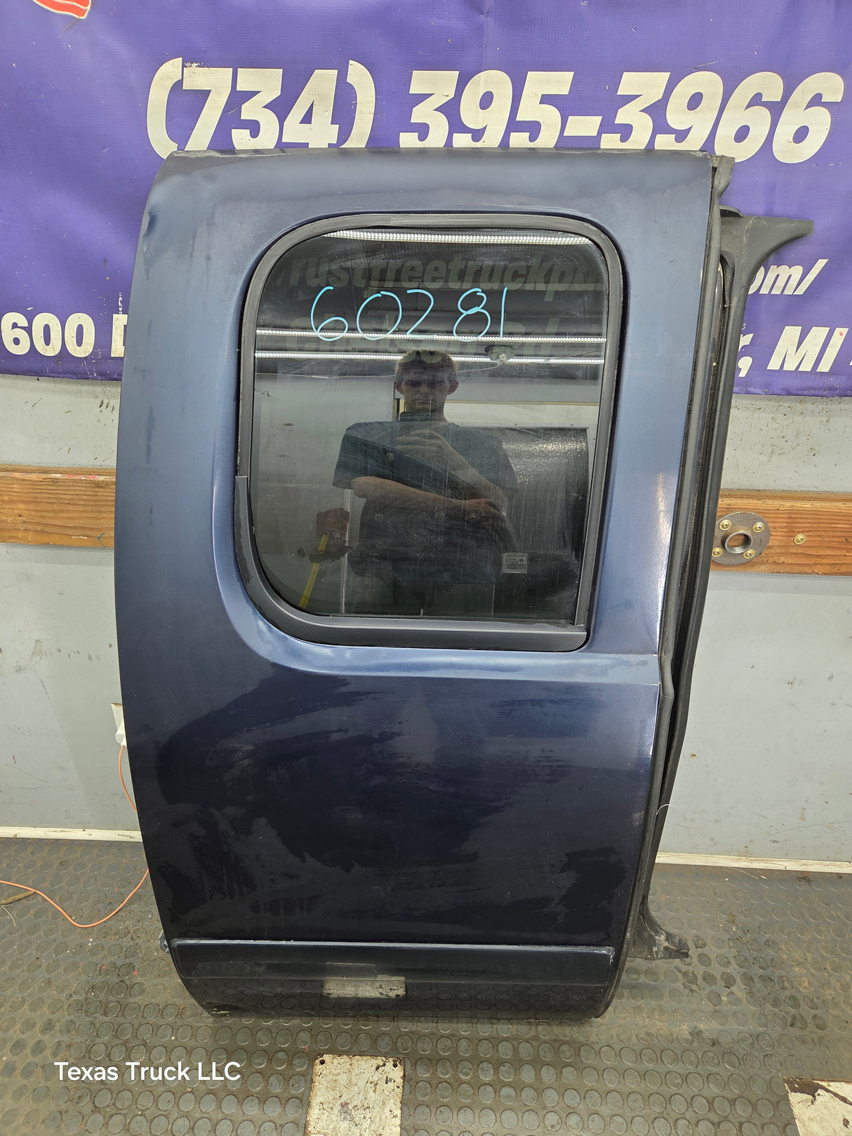 2007-2013 Chevrolet Silverado / GMC Sierra 1500 2500 3500 HD Passenger side Extended Cab RH Rear Door