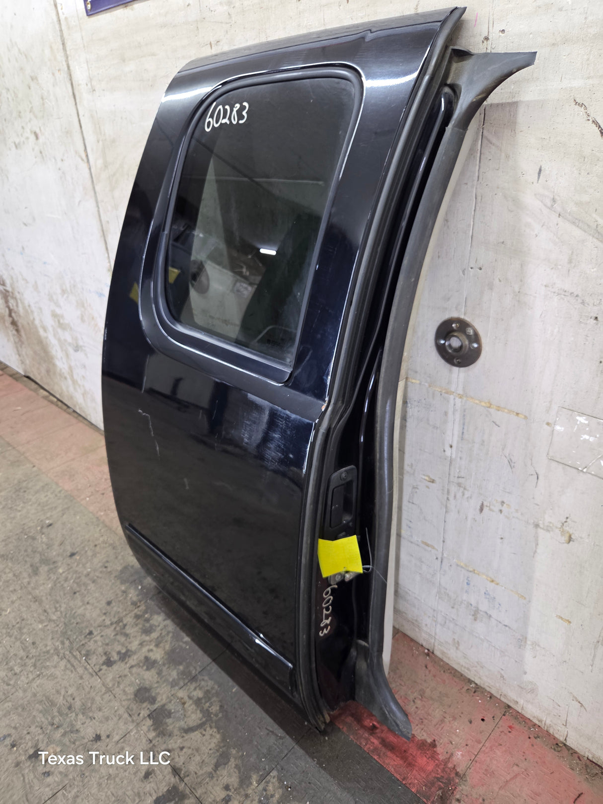 2007-2013 Chevrolet Silverado / GMC Sierra 1500 2500 3500 HD Passenger side Extended Cab RH Rear Door