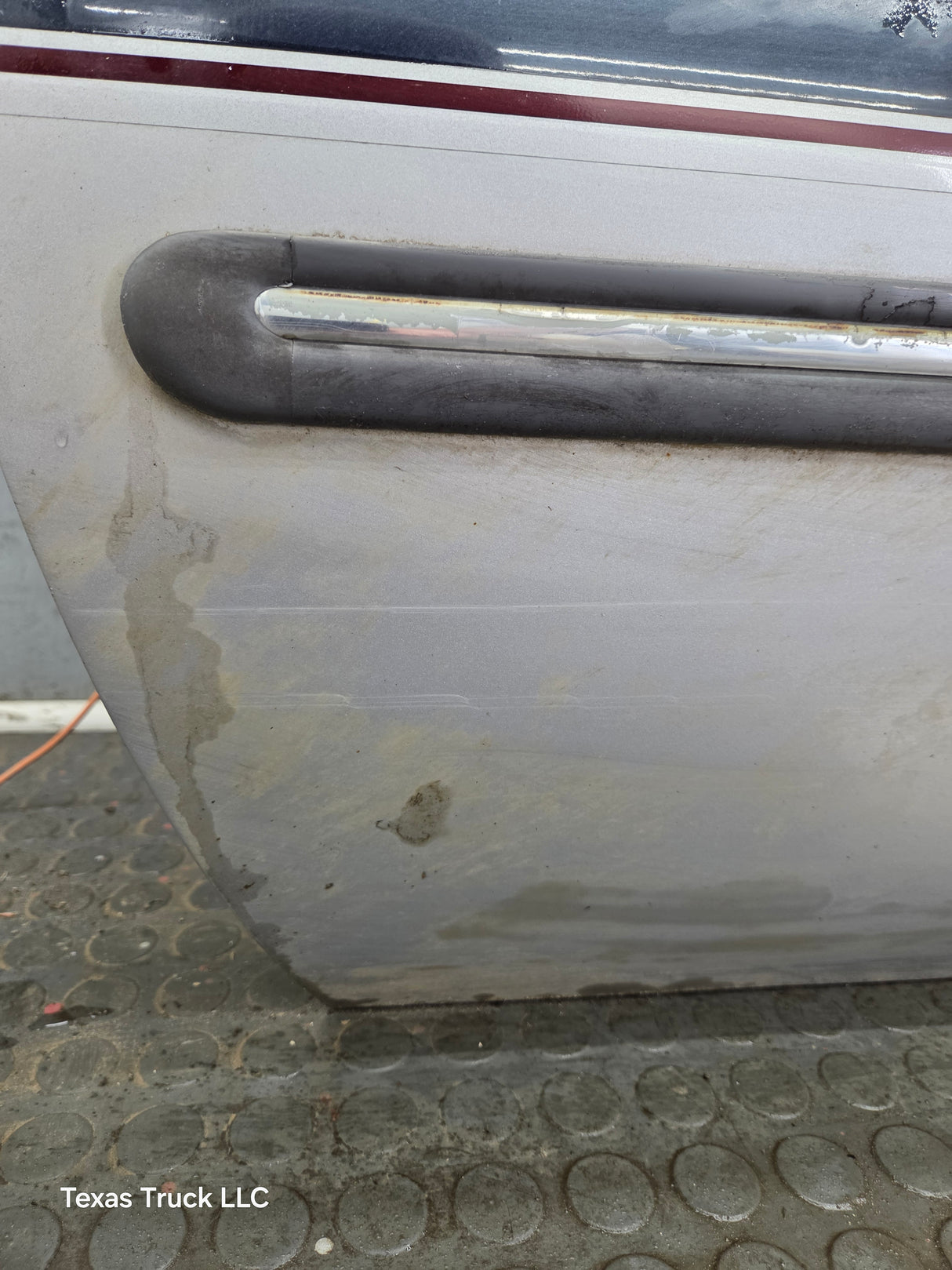 1999-2011 Ford Super Duty LH Driver Side Front Door F250 F350 F450 F550