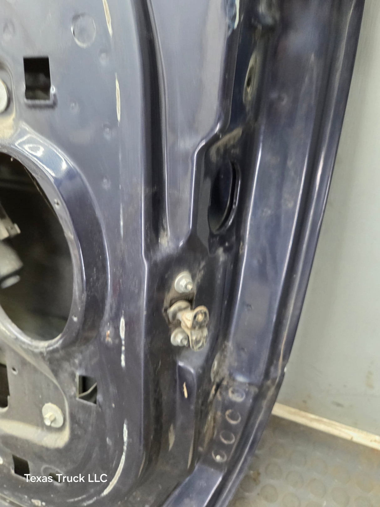 1999-2011 Ford Super Duty LH Driver Side Front Door F250 F350 F450 F550