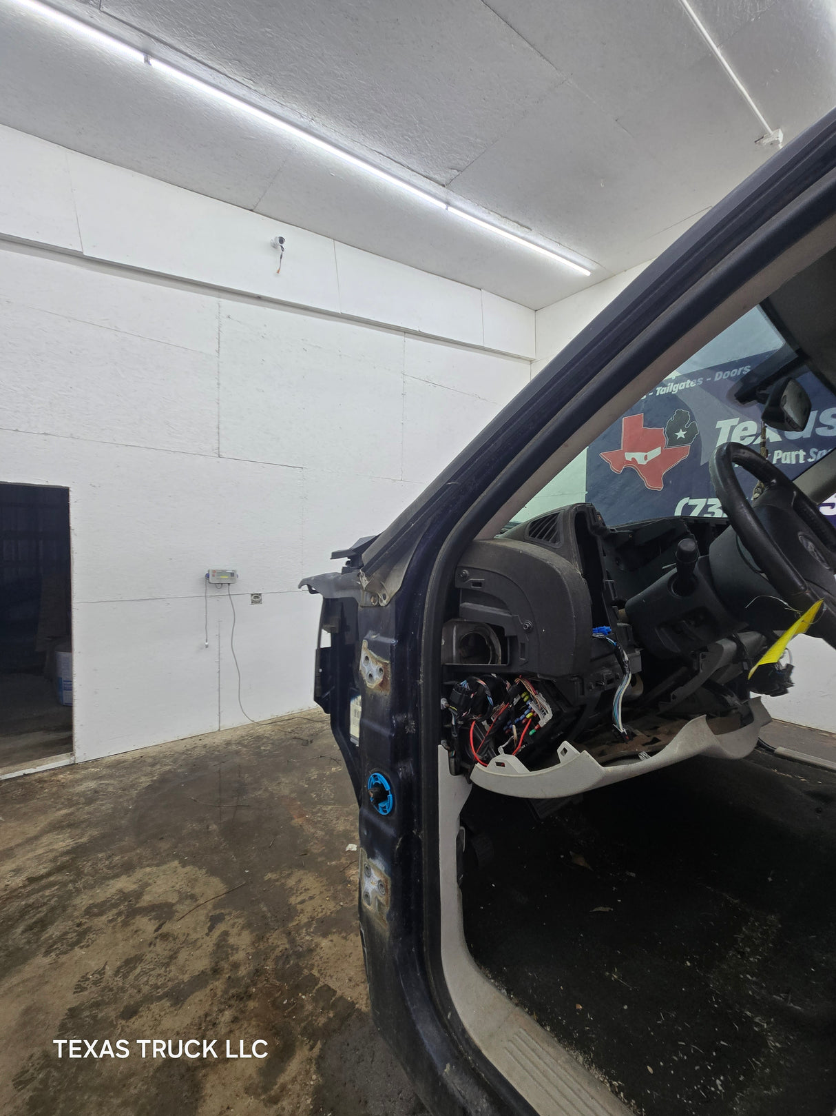 2007-2013 Chevrolet Silverado / GMC Sierra 1500 2500 3500 HD Extended Cab