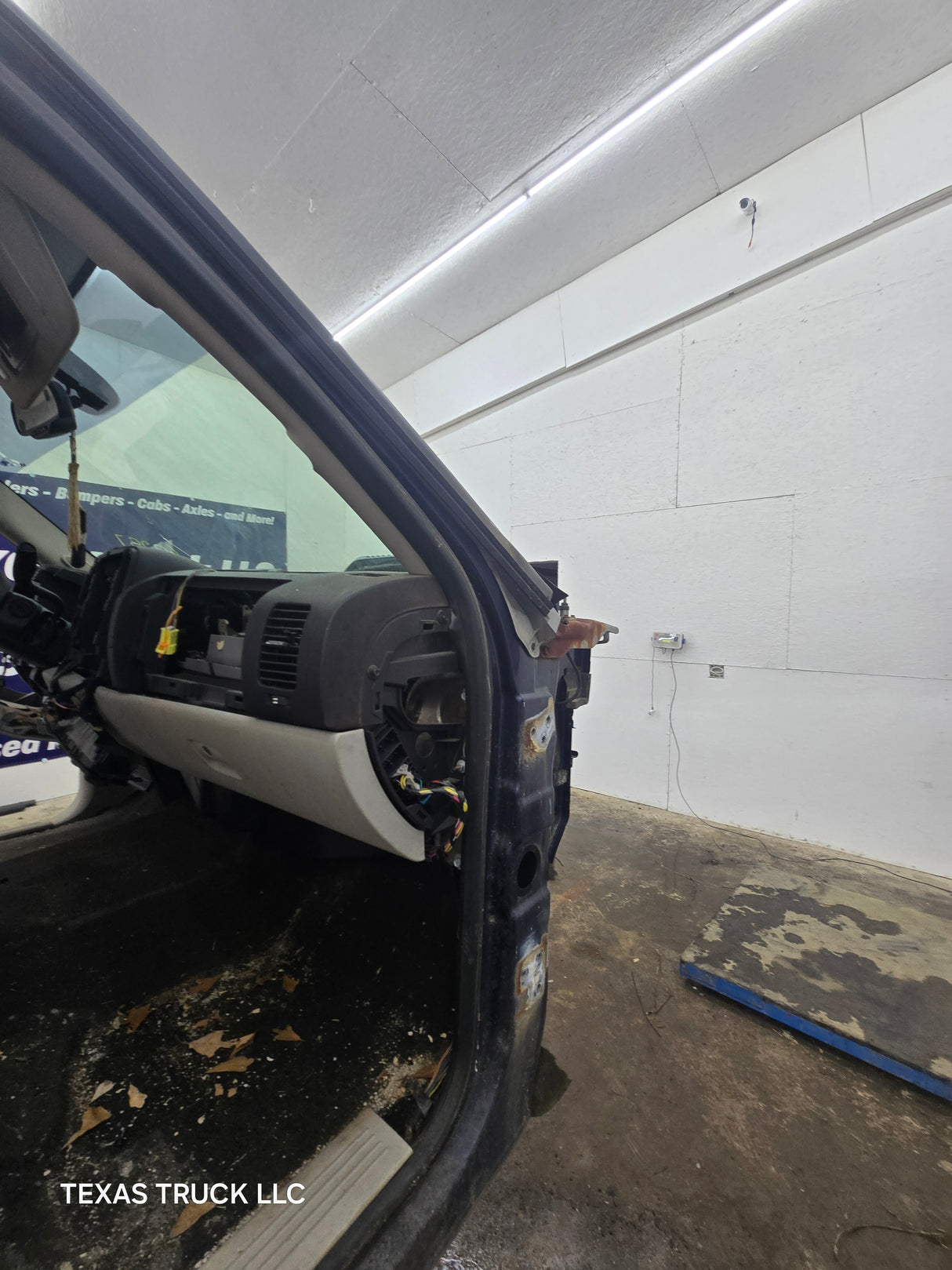 2007-2013 Chevrolet Silverado / GMC Sierra 1500 2500 3500 HD Extended Cab