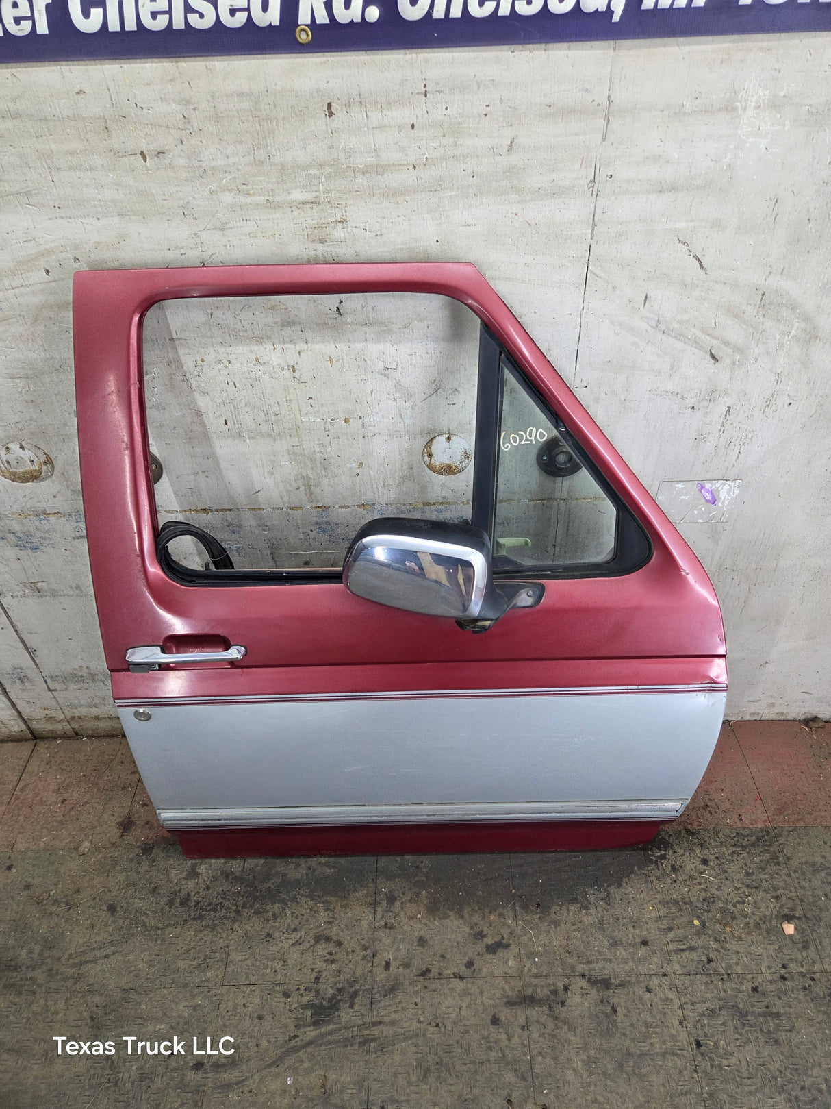 1987-1997 Ford F Series F250 F350 F450 F550 RH Passenger Side Front Door