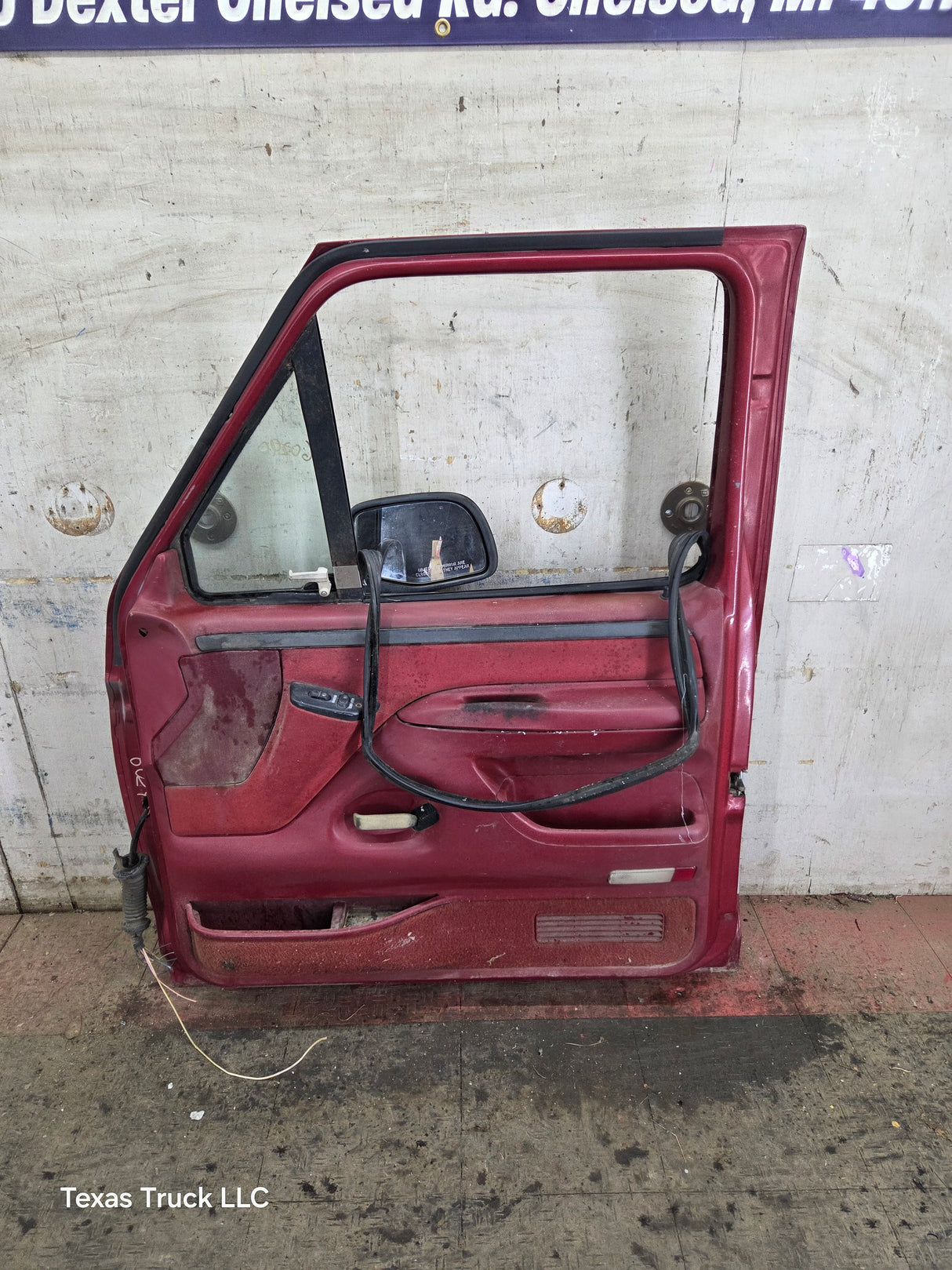 1987-1997 Ford F Series F250 F350 F450 F550 RH Passenger Side Front Door