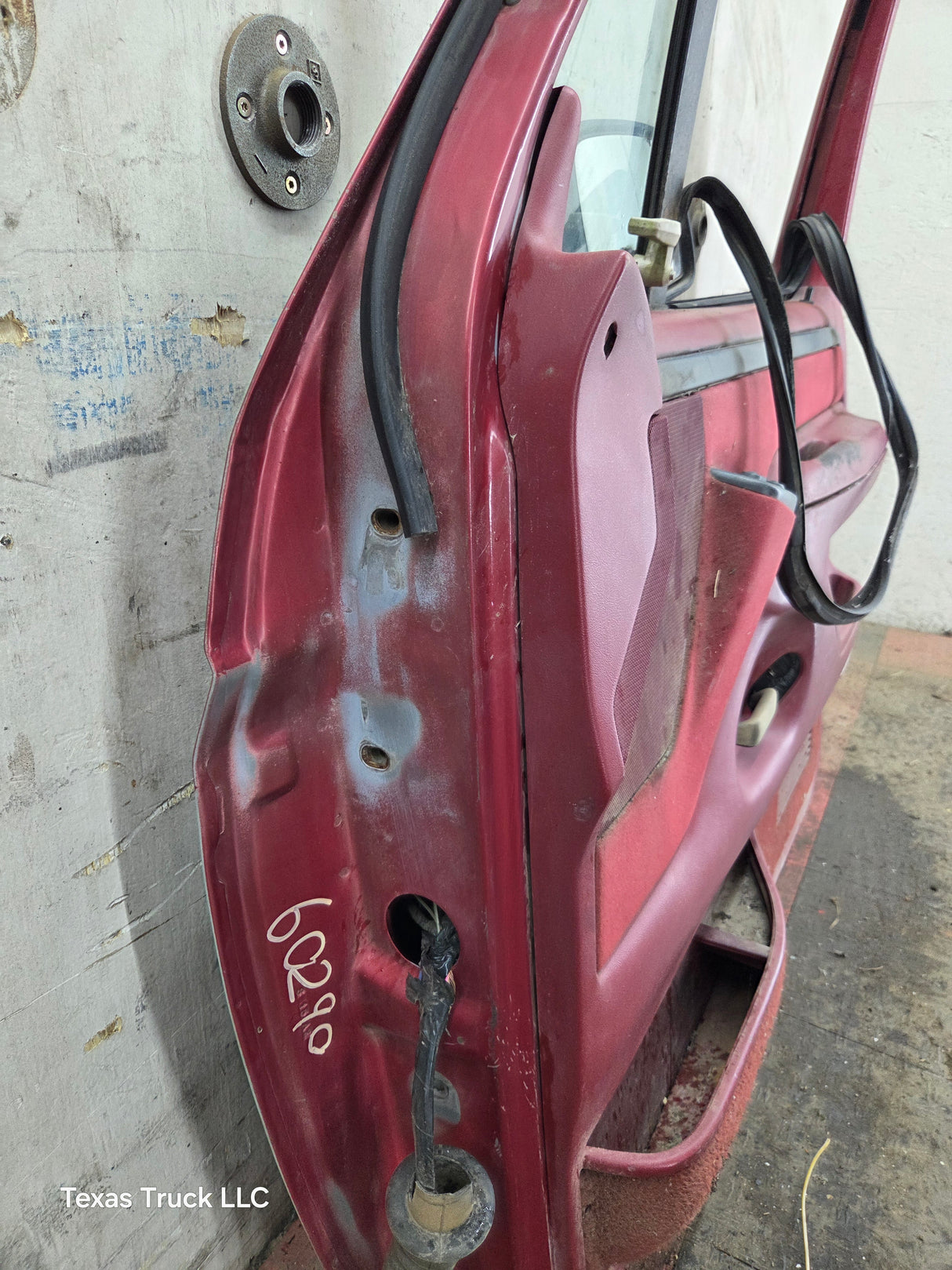 1987-1997 Ford F Series F250 F350 F450 F550 RH Passenger Side Front Door