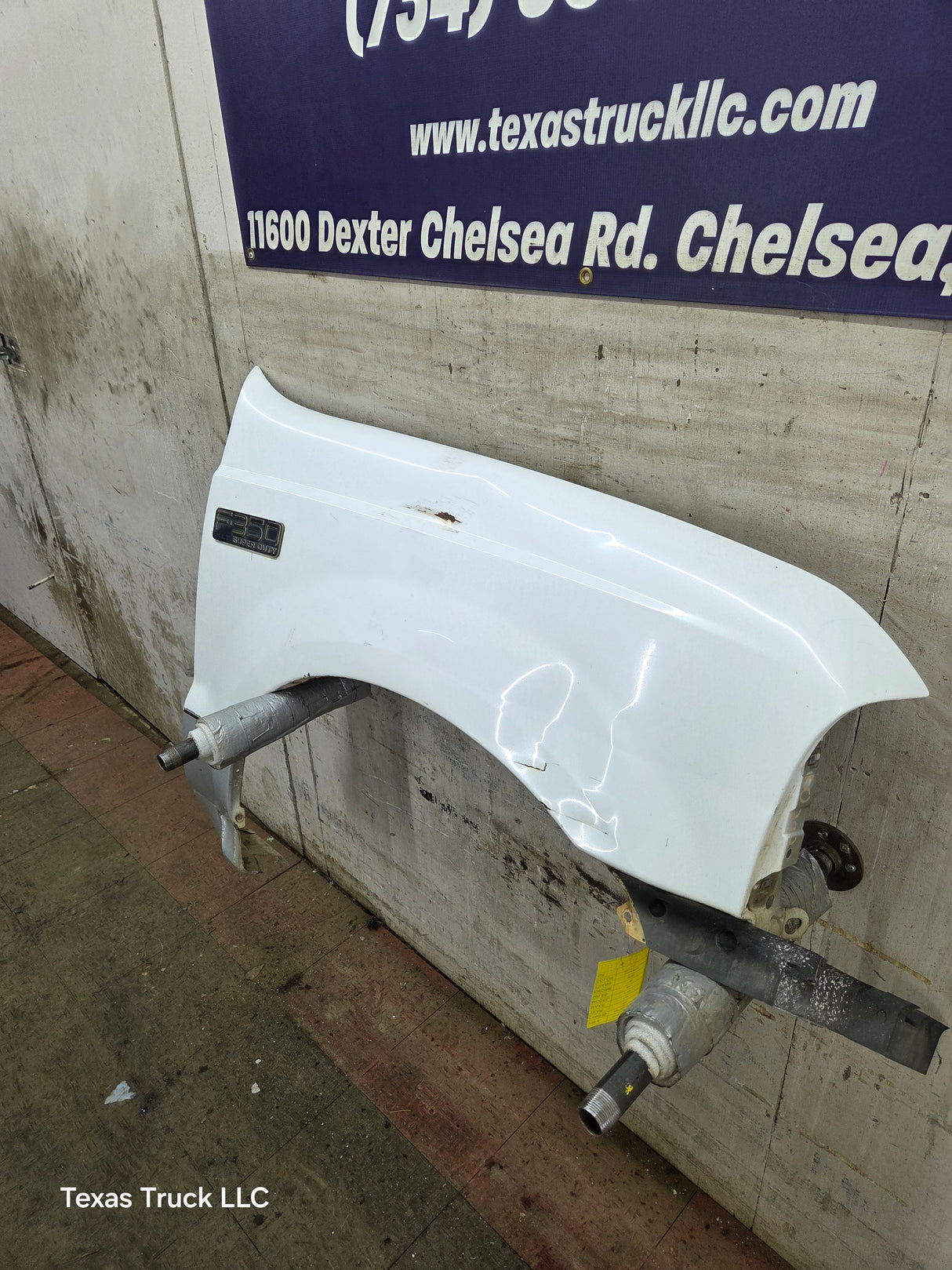 1999-2007 Ford Super Duty RH Passenger Side Front Fender F250 F350 F450 F550 Excursion