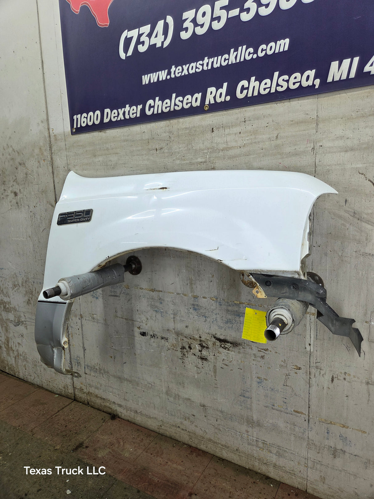 1999-2007 Ford Super Duty RH Passenger Side Front Fender F250 F350 F450 F550 Excursion