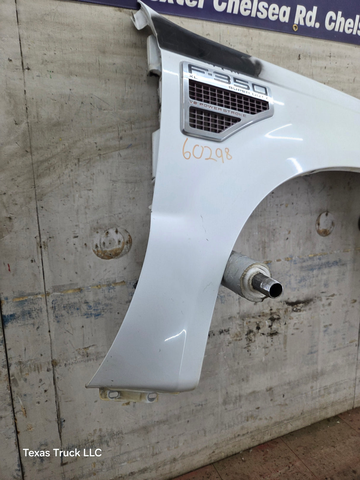 2008-2010 Ford Super Duty F250 F350 RH Passenger Side Fender