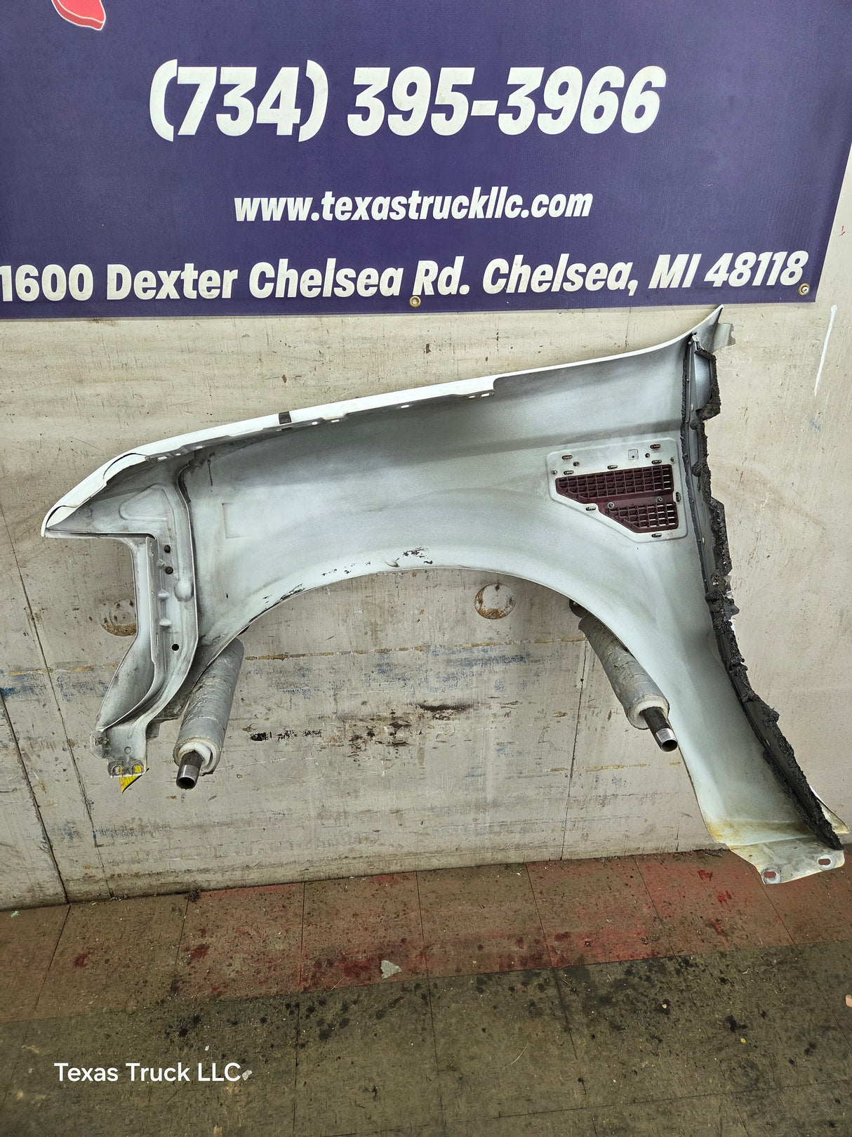 2008-2010 Ford Super Duty F250 F350 RH Passenger Side Fender