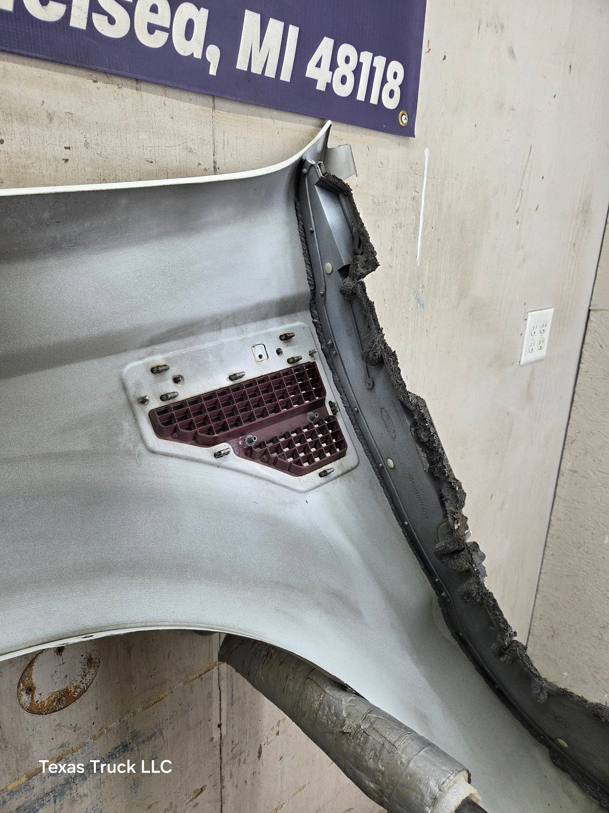 2008-2010 Ford Super Duty F250 F350 RH Passenger Side Fender