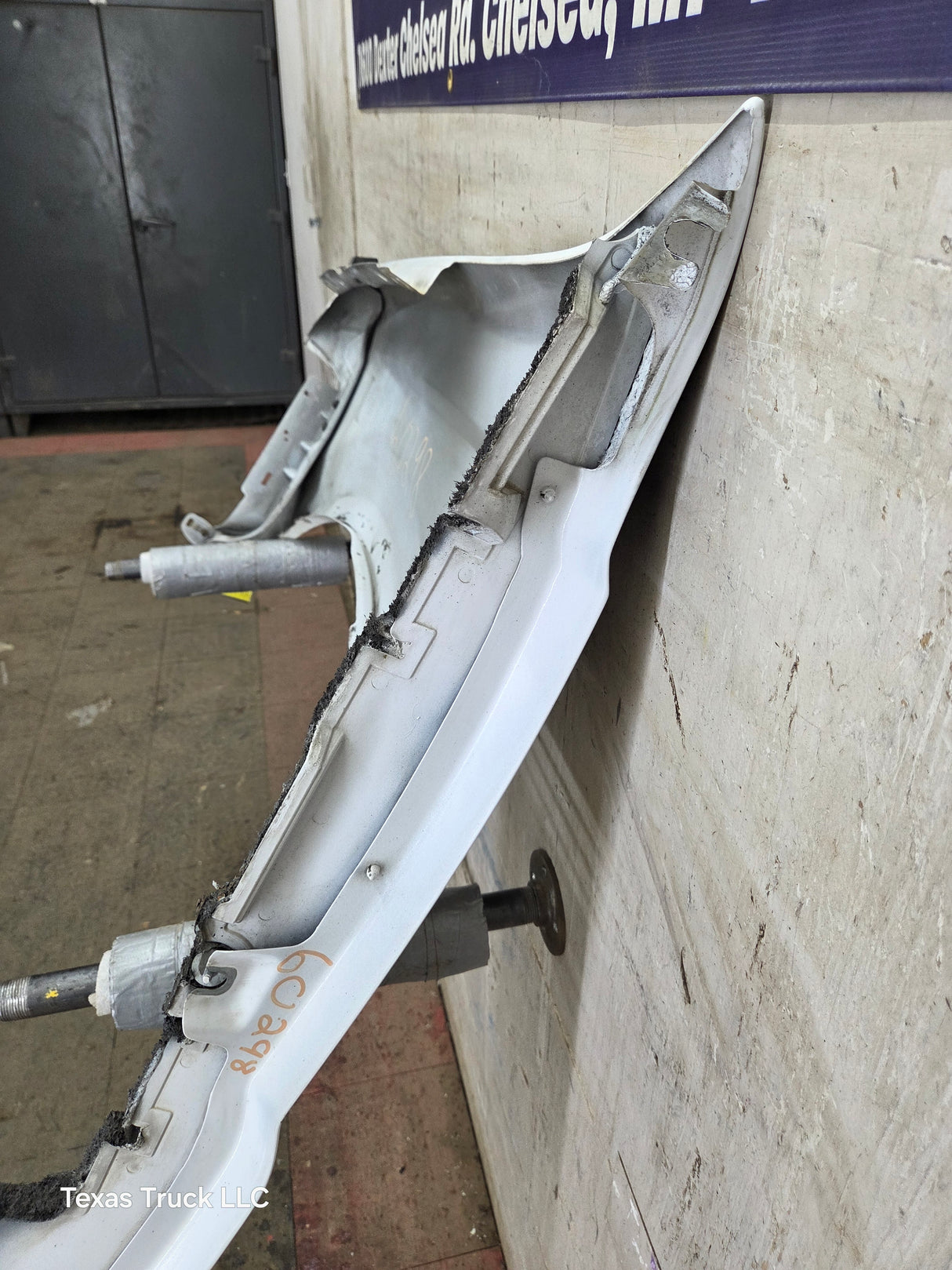 2008-2010 Ford Super Duty F250 F350 RH Passenger Side Fender