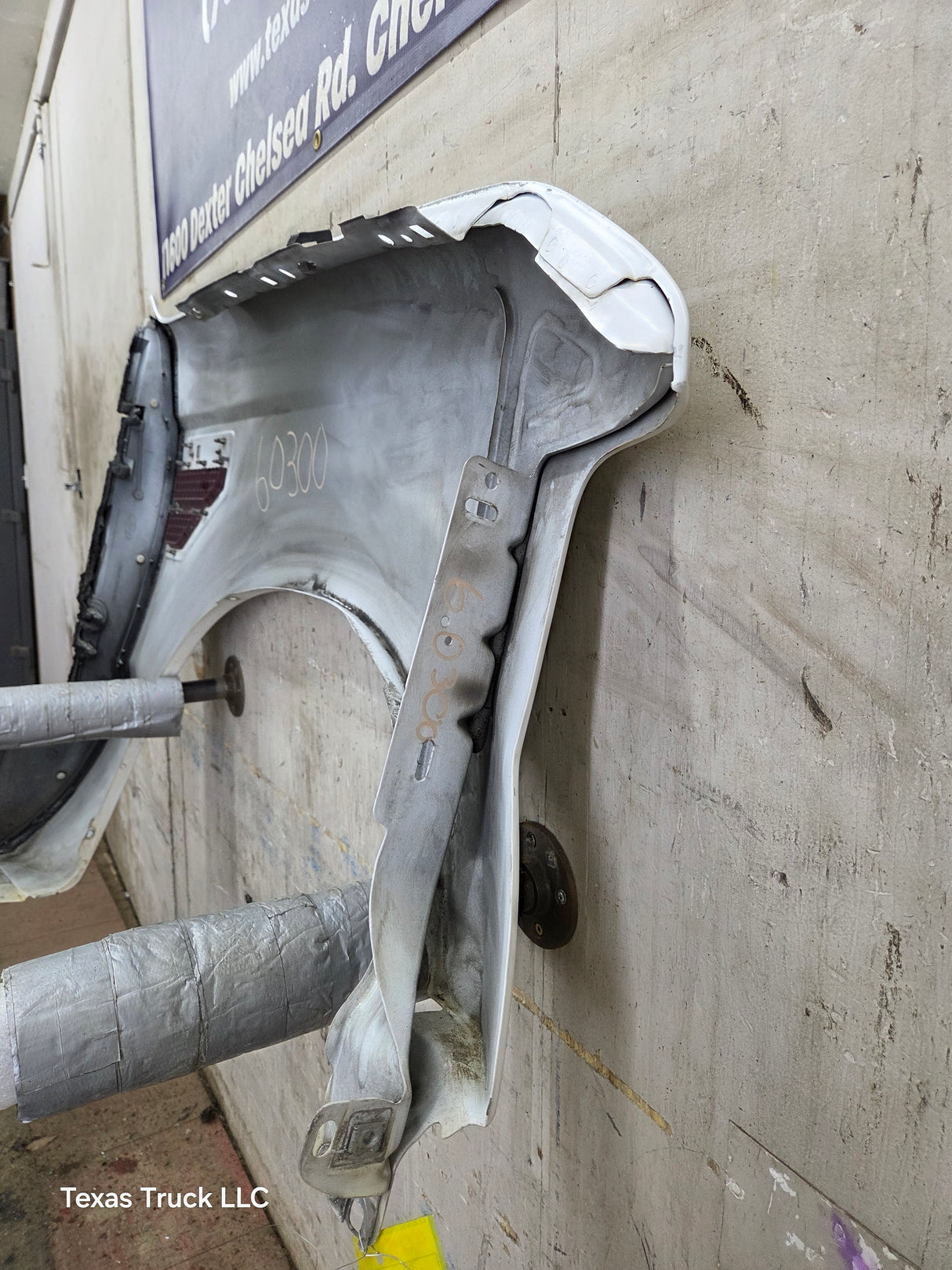 2008-2010 Ford Super Duty F250 F350 LH Driver Side Fender