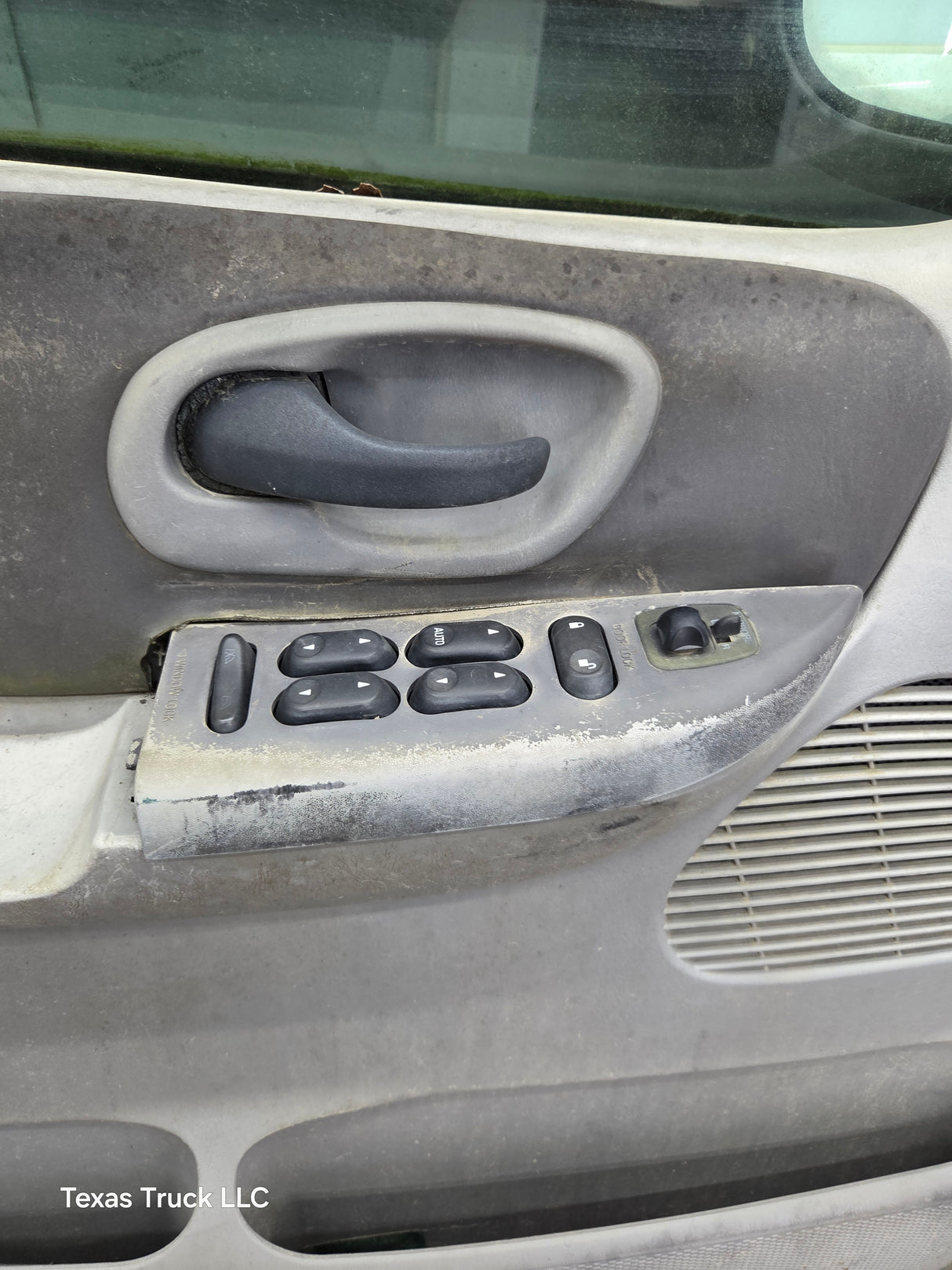 1997-2003 Ford F150 Crew Cab Driver Side LH Front Door
