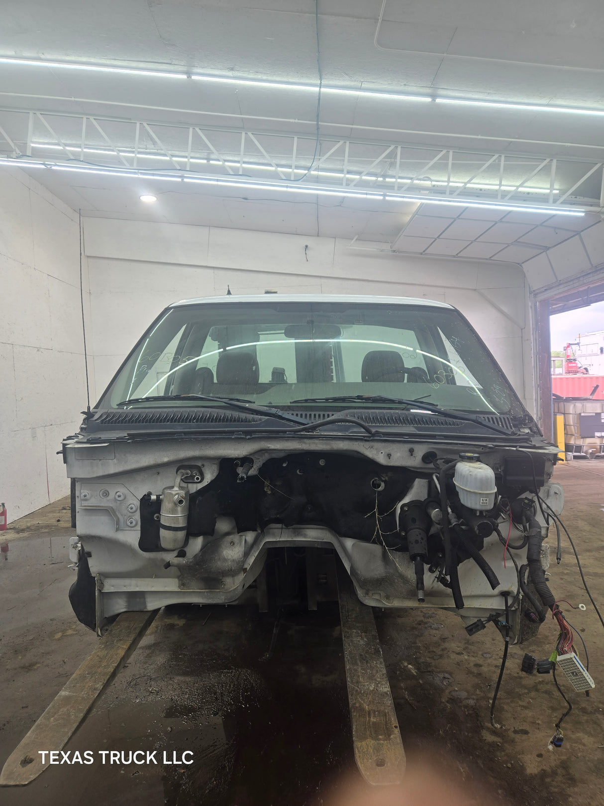 1999-2007 Chevrolet Silverado / GMC Sierra 1500 2500 HD 3500HD Regular Cab Body