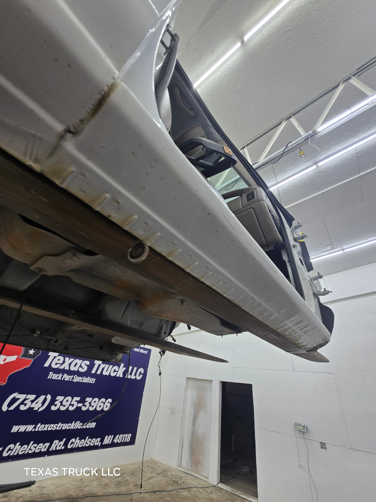 1999-2007 Chevrolet Silverado / GMC Sierra 1500 2500 HD 3500HD Regular Cab Body