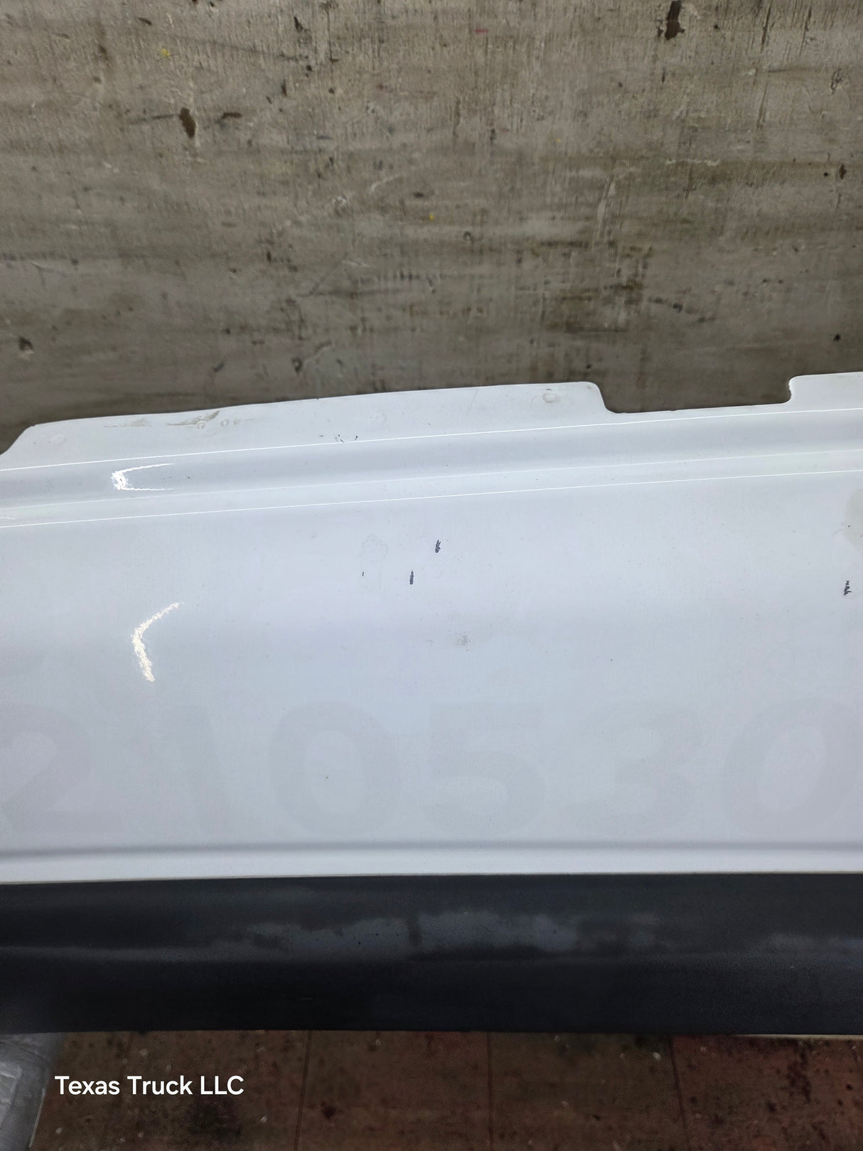 2003-2007 Chevrolet Silverado / Tahoe / Suburban 1500 2500 3500 HD LH Driver Side "Cateye" Front Fender - Summit White