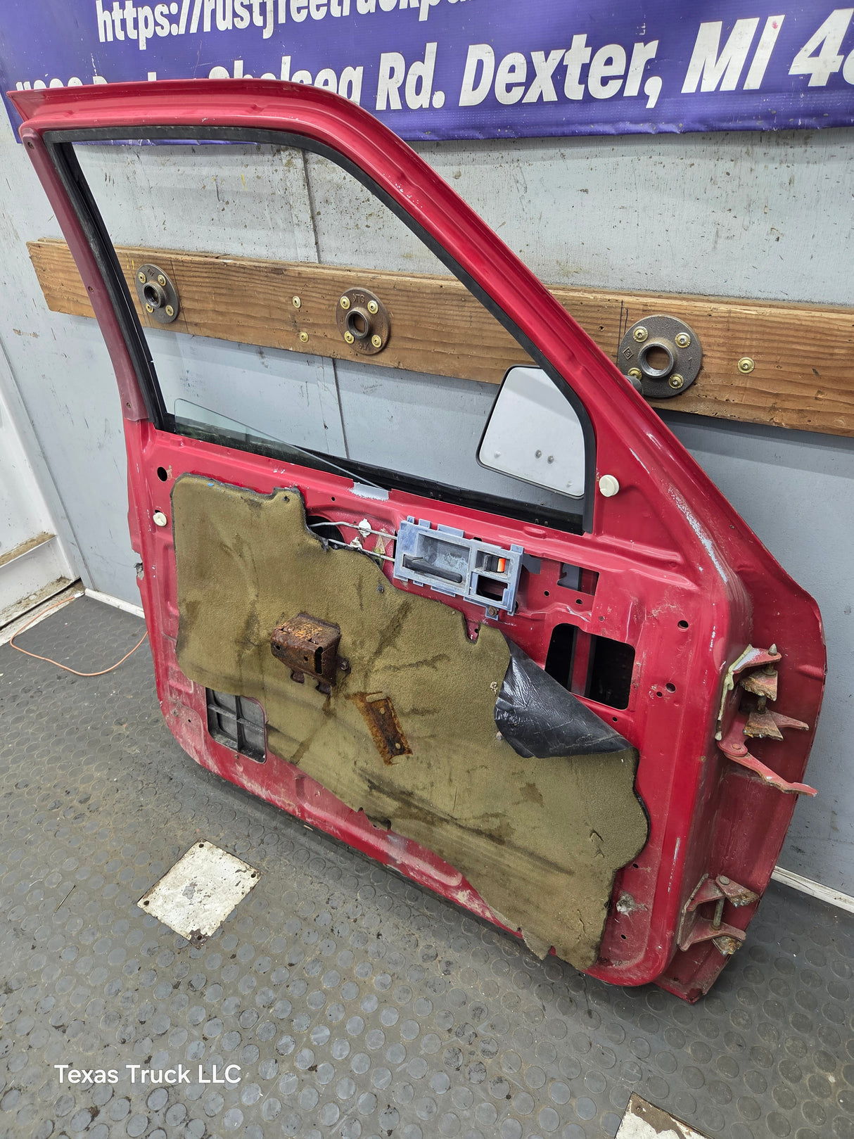 1982-1993 Chevrolet S10 / GMC S15 Sonoma LH Driver Side Front Door