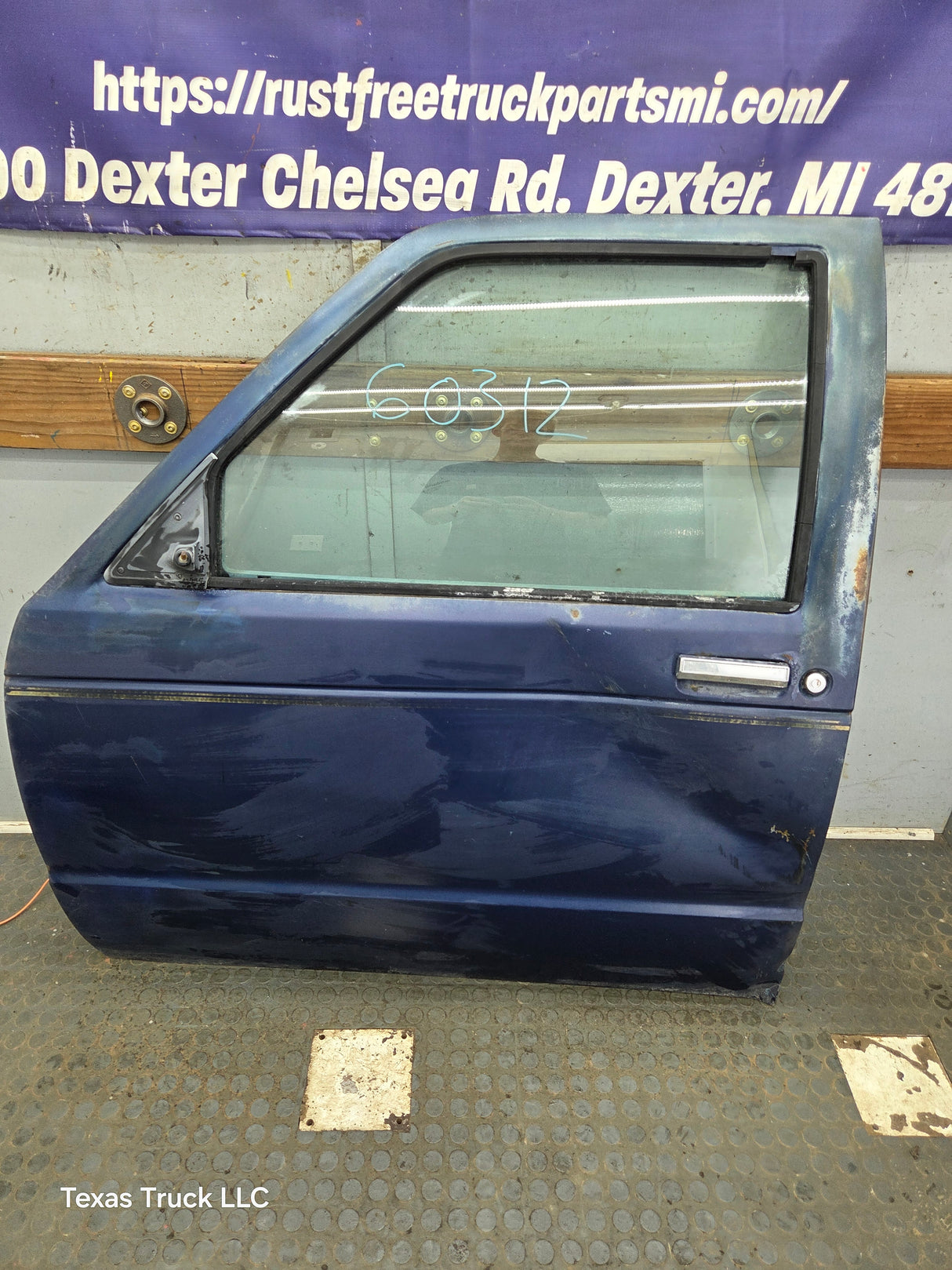 1982-1993 Chevrolet S10 / GMC S15 Sonoma LH Driver Side Front Door