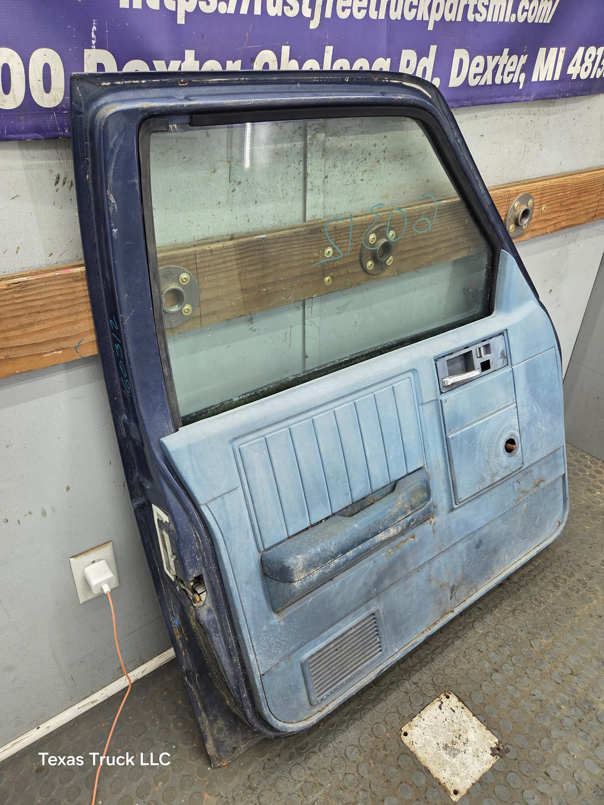 1982-1993 Chevrolet S10 / GMC S15 Sonoma LH Driver Side Front Door