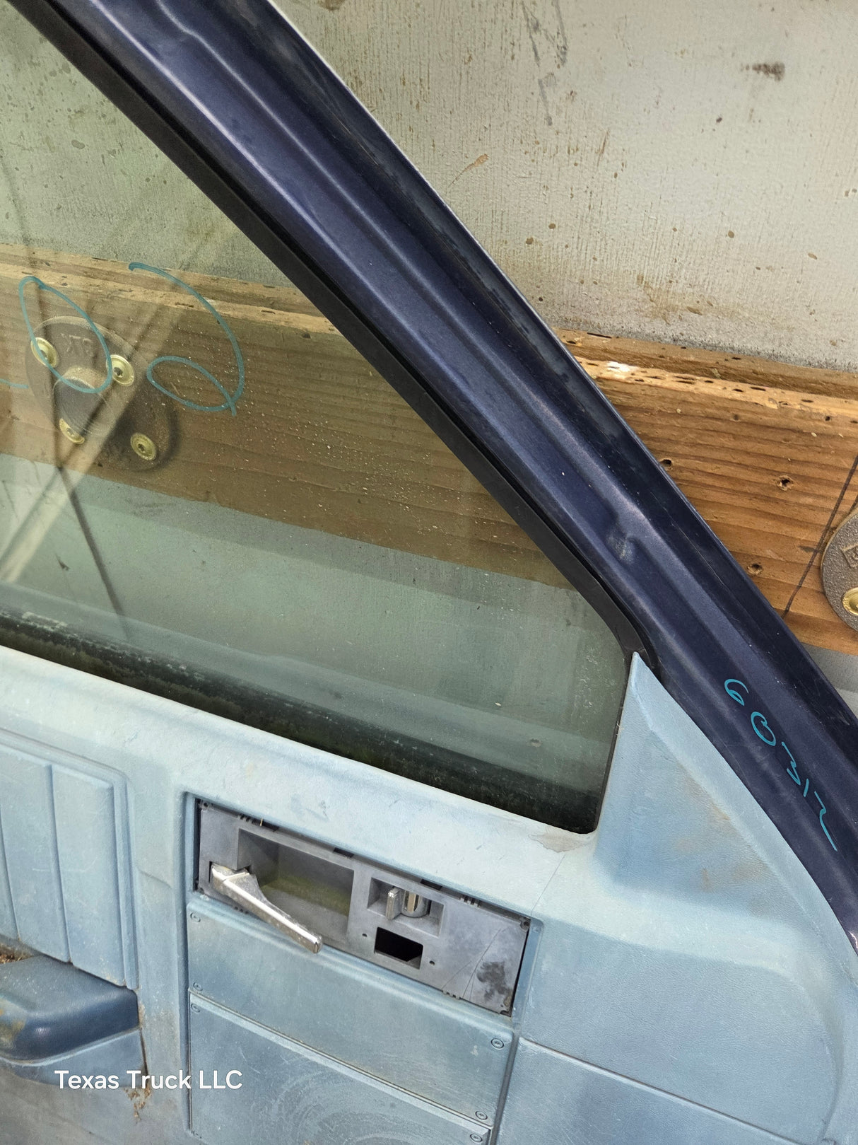 1982-1993 Chevrolet S10 / GMC S15 Sonoma LH Driver Side Front Door